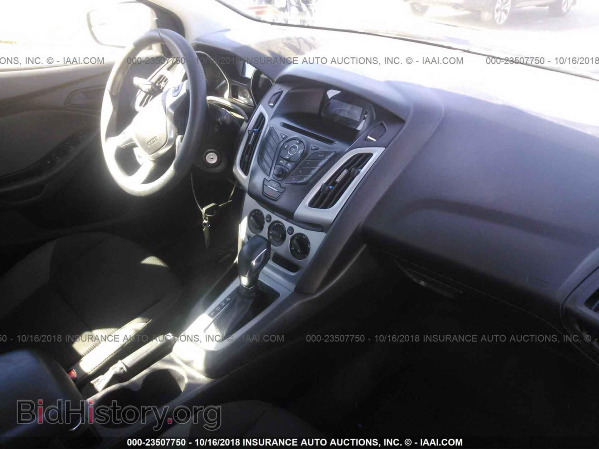 2012 Ford Focus - VIN: 1FAHP3F27CL203730 - Photo 5