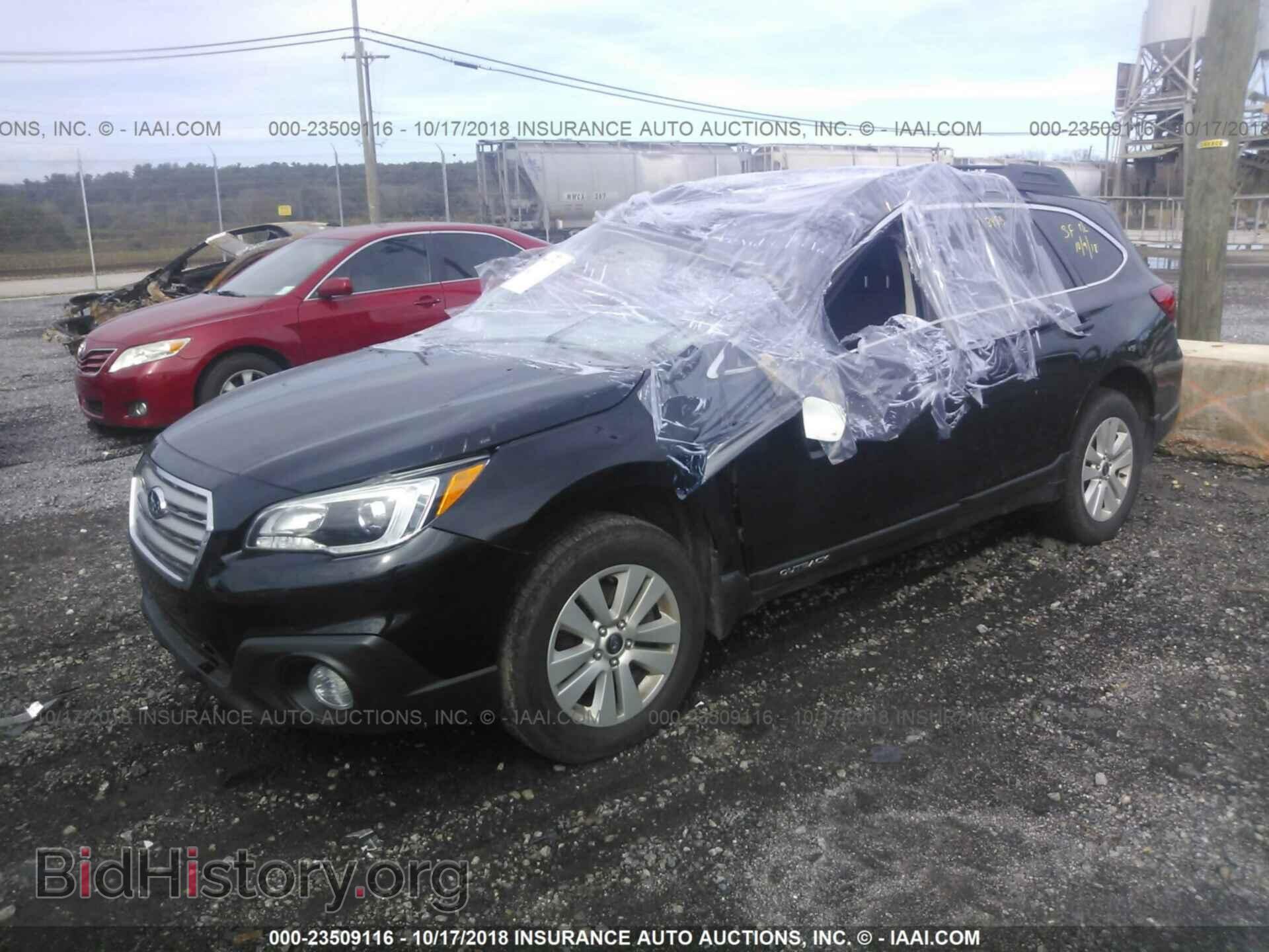2016 Subaru Outback - VIN: 4S4BSBDC4G3207322 - Photo 2