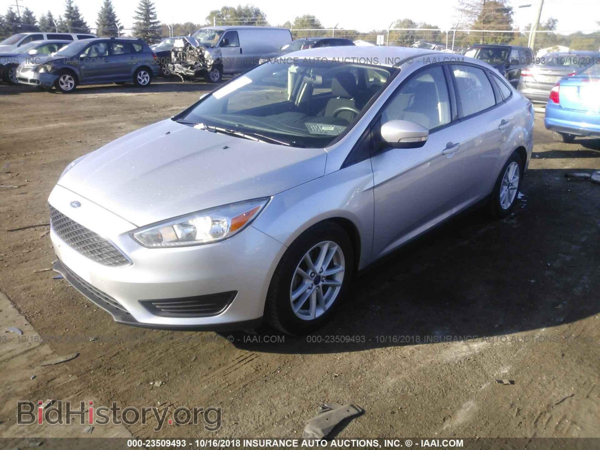 2017 Ford Focus - VIN: 1FADP3F26HL249751 - Фото 2
