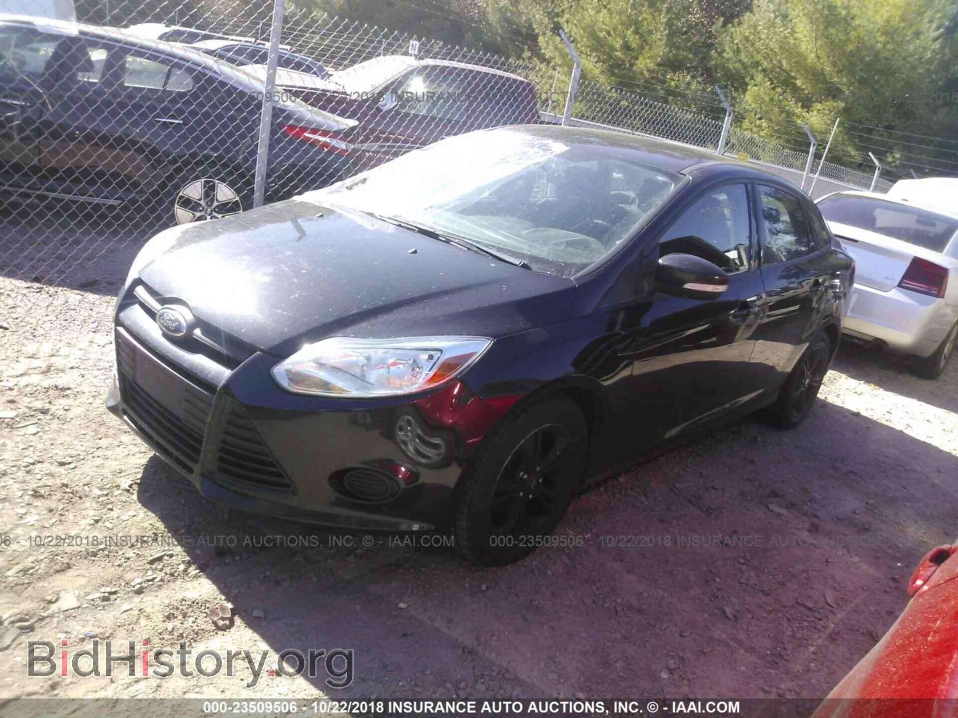 2013 Ford Focus - VIN: 1FADP3F20DL171896 - Photo 2