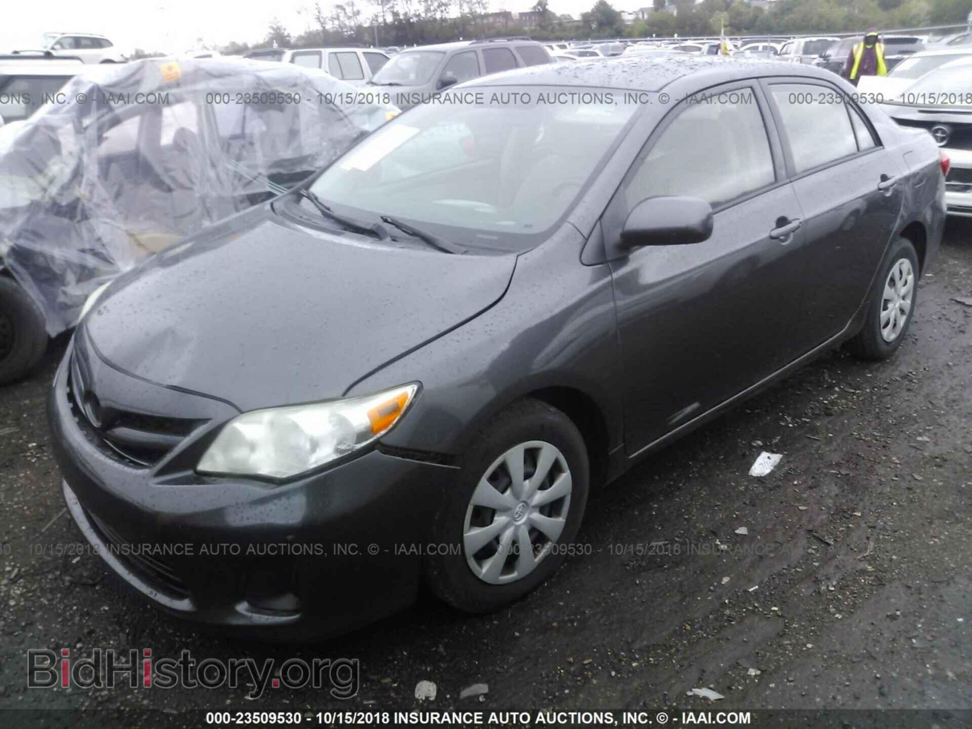 2011 Toyota Corolla - VIN: JTDBU4EEXB9143108 - Фото 2
