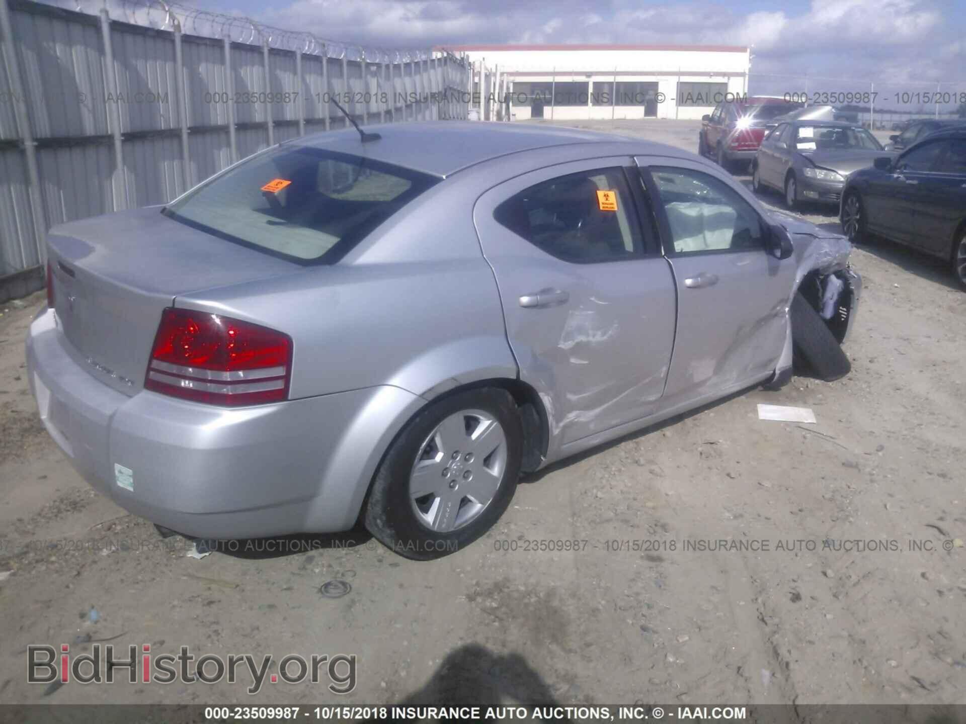 2010 DODGE AVENGER - VIN: 1B3CC4FB1AN105799 - Photo 4