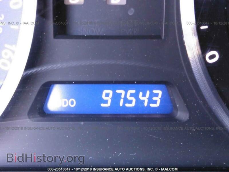 2011 Lexus IS (VIN JTHBF5C25B2100330) — фото 7 из 10