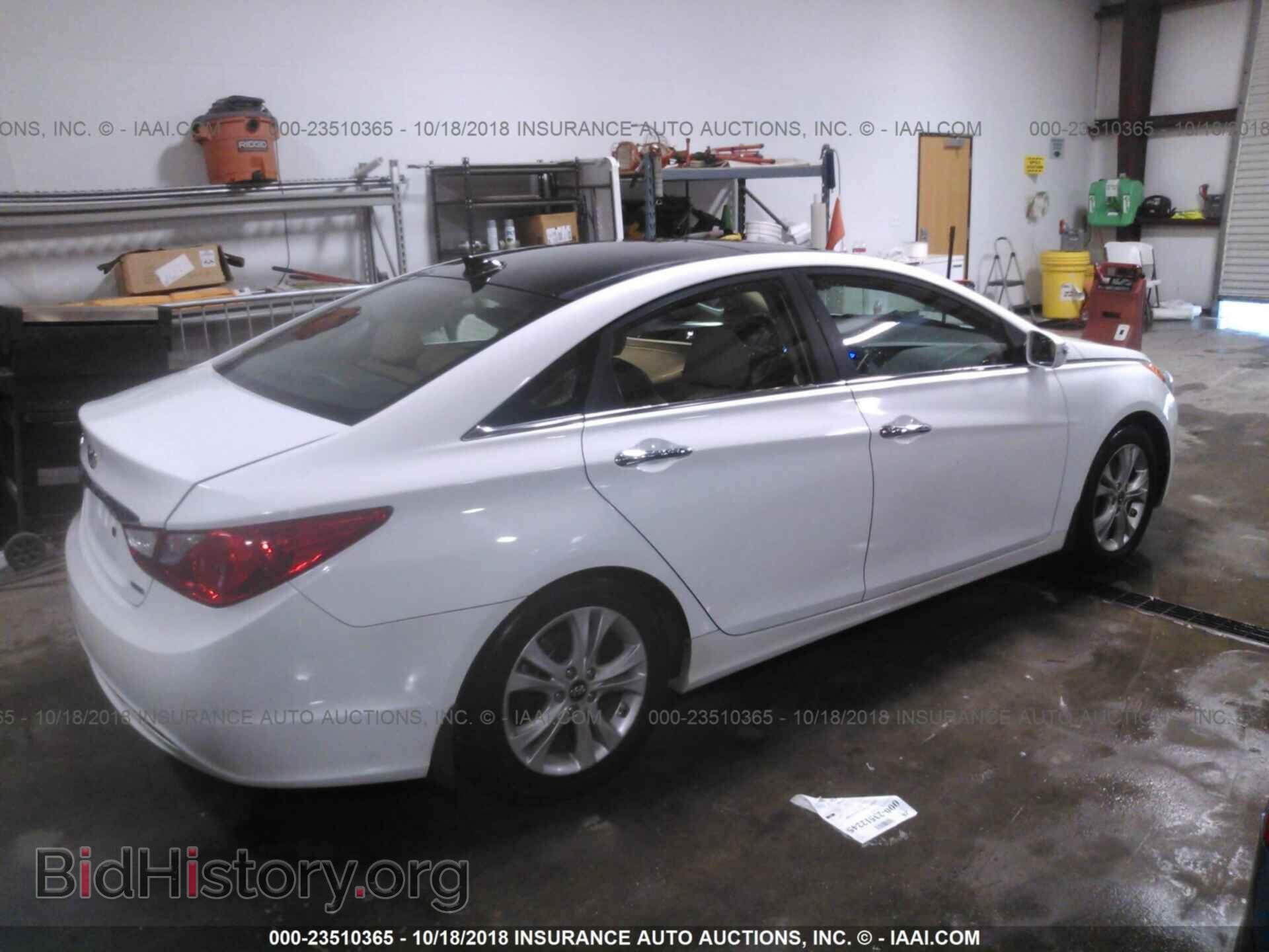 2012 Hyundai Sonata - VIN: 5NPEC4AC7CH385593 - Фото 4