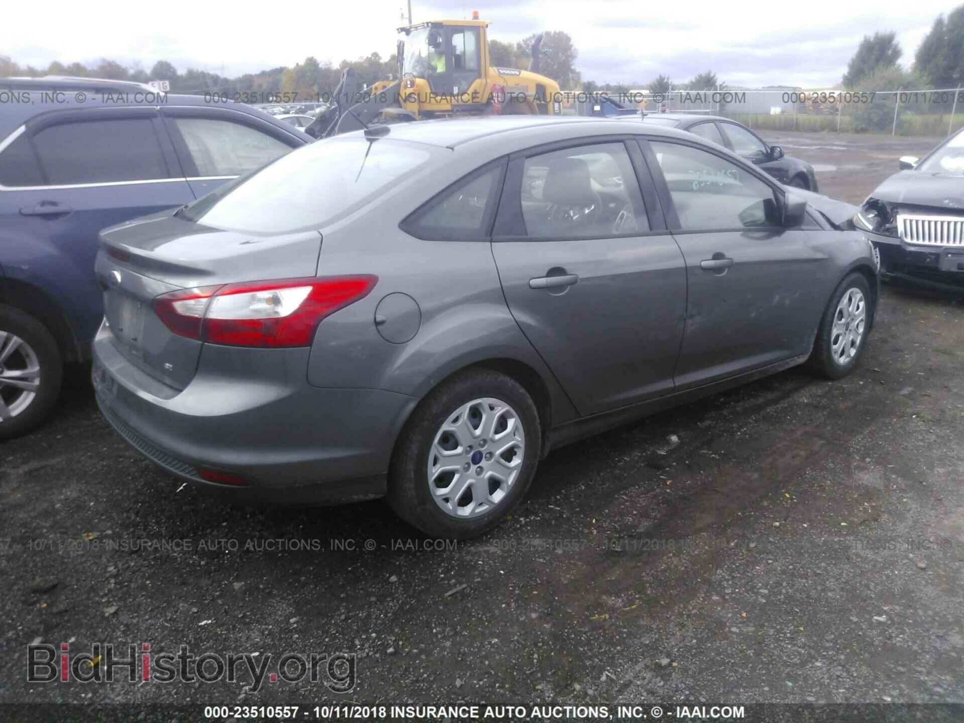 2012 Ford Focus - VIN: 1FAHP3F27CL361209 - Photo 4