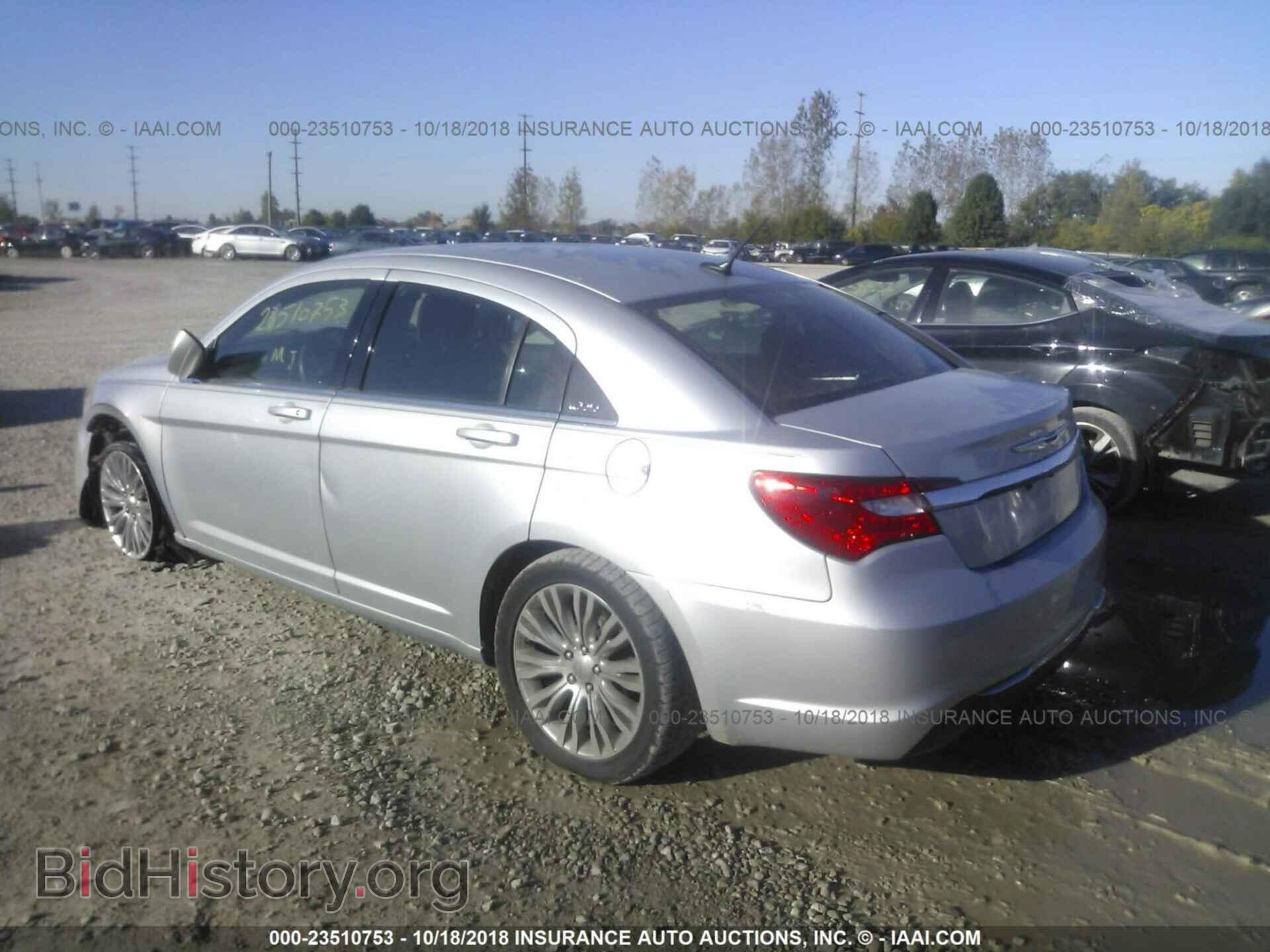 2012 Chrysler 200 - VIN: 1C3CCBAB3CN256595 - Фото 3