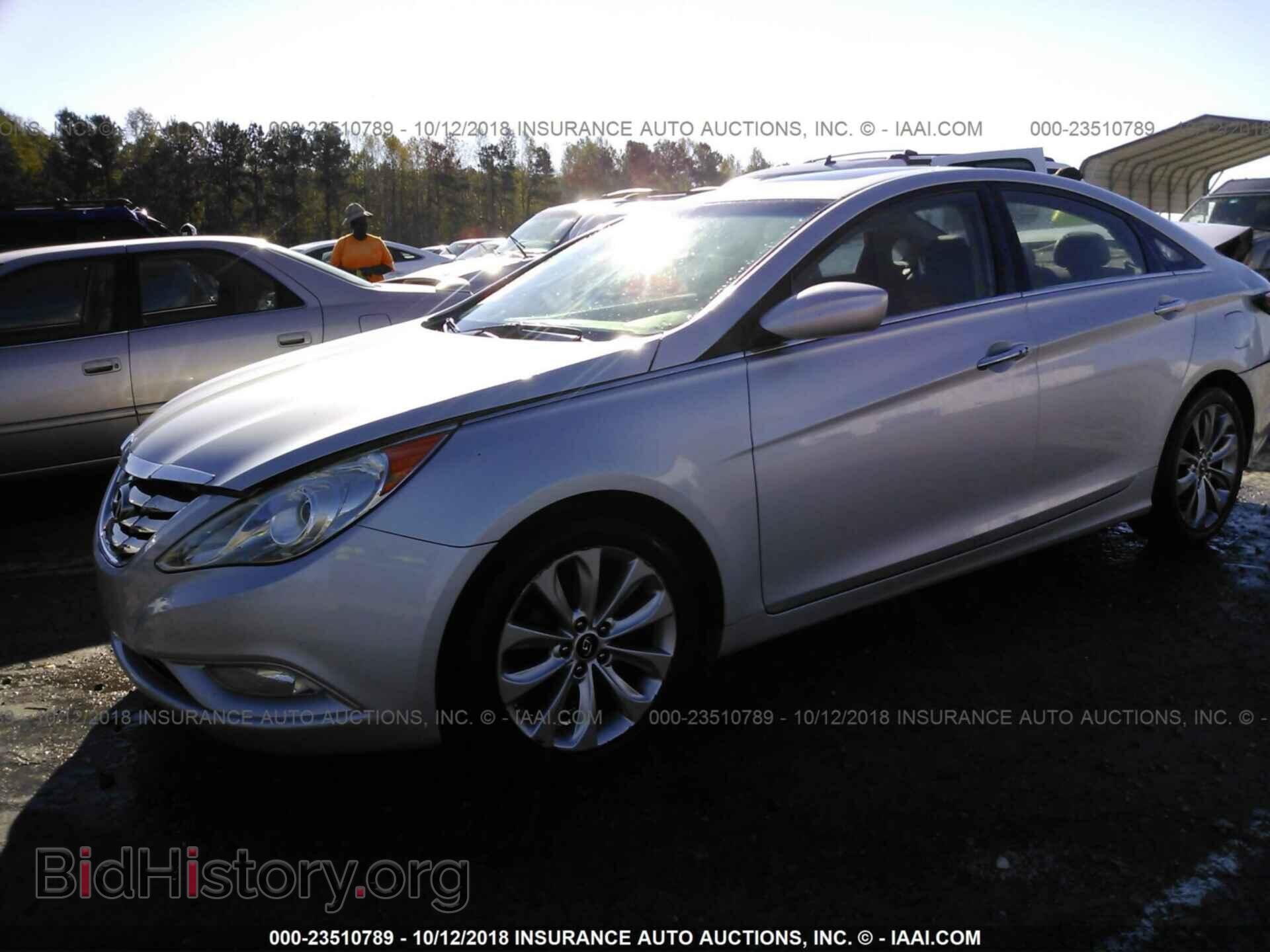 2012 Hyundai Sonata - VIN: 5NPEC4AC6CH313459 - Фото 2