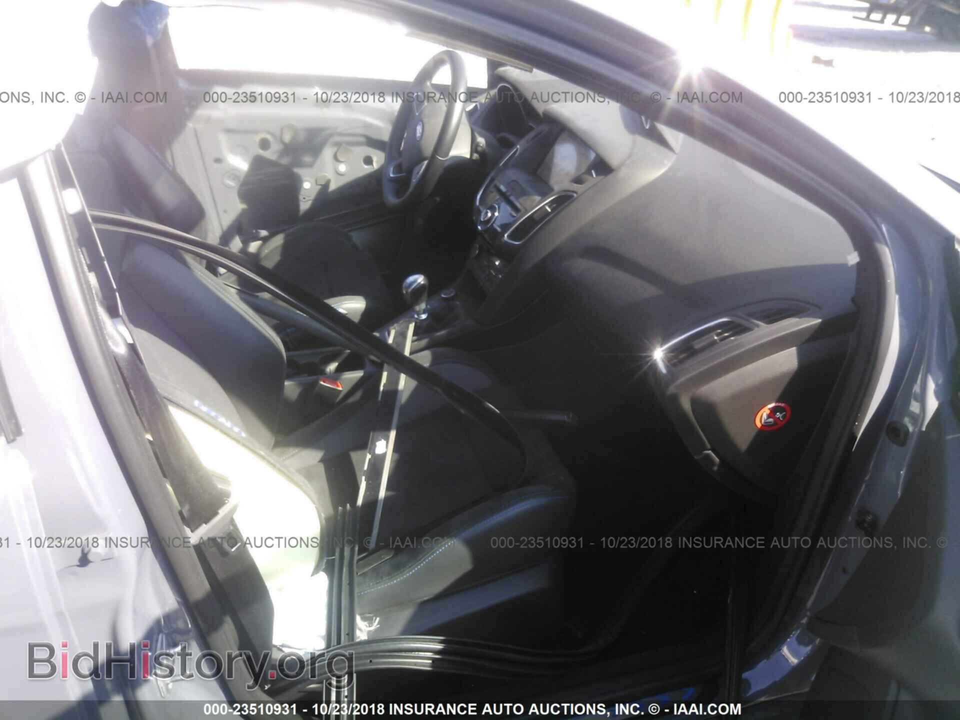 2017 Ford Focus - VIN: WF0DP3TH9H4118808 - Photo 5
