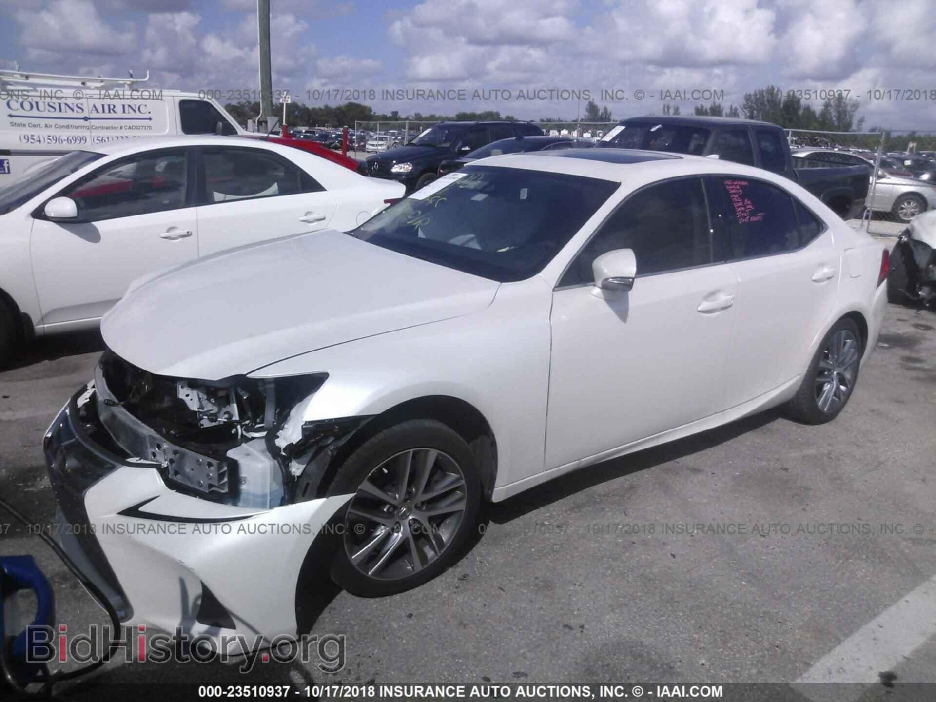 2018 Lexus Is - VIN: JTHBA1D20J5066638 - Фото 2