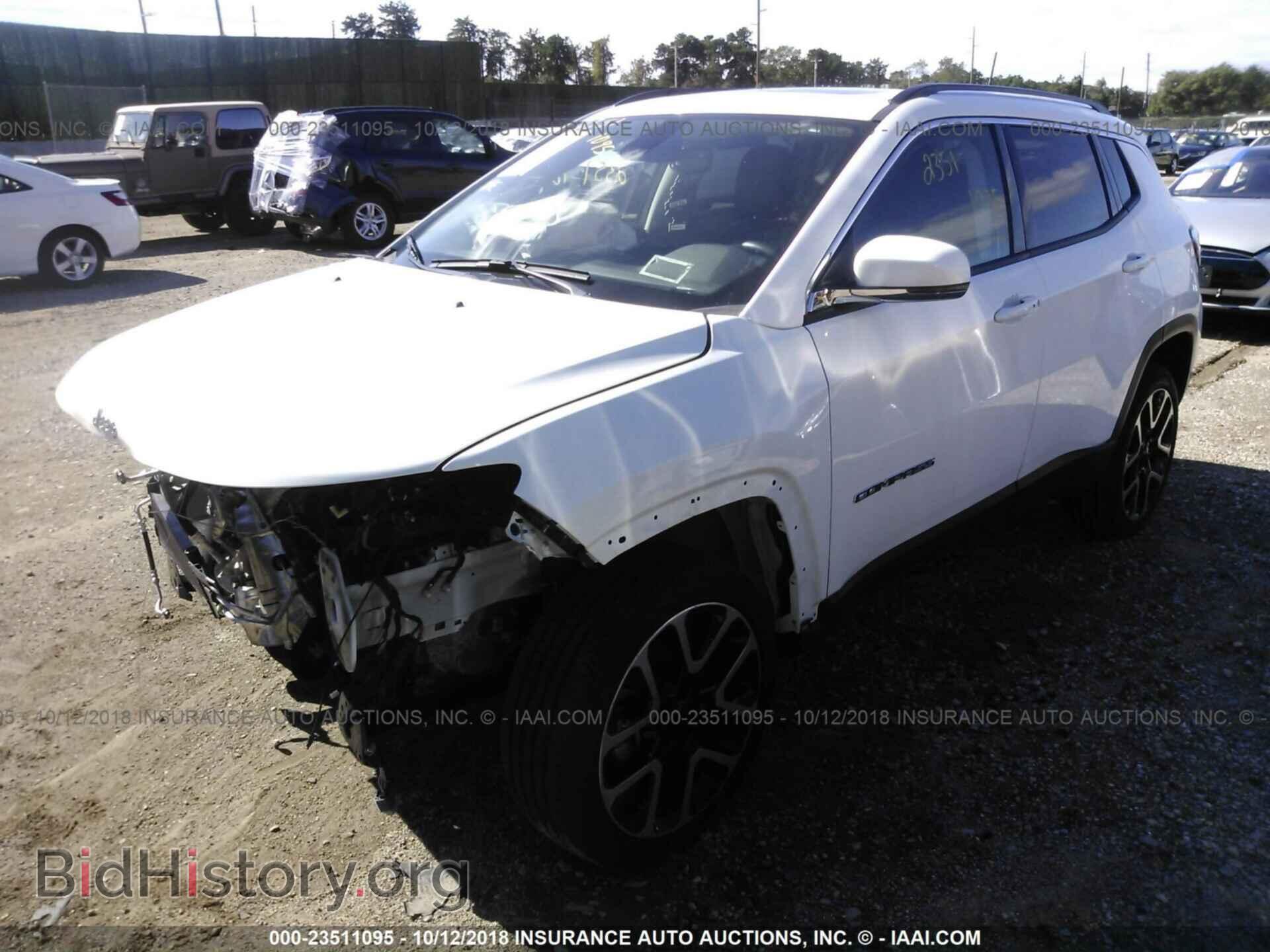 2017 Jeep Compass - VIN: 3C4NJDCB4HT630819 - Photo 2