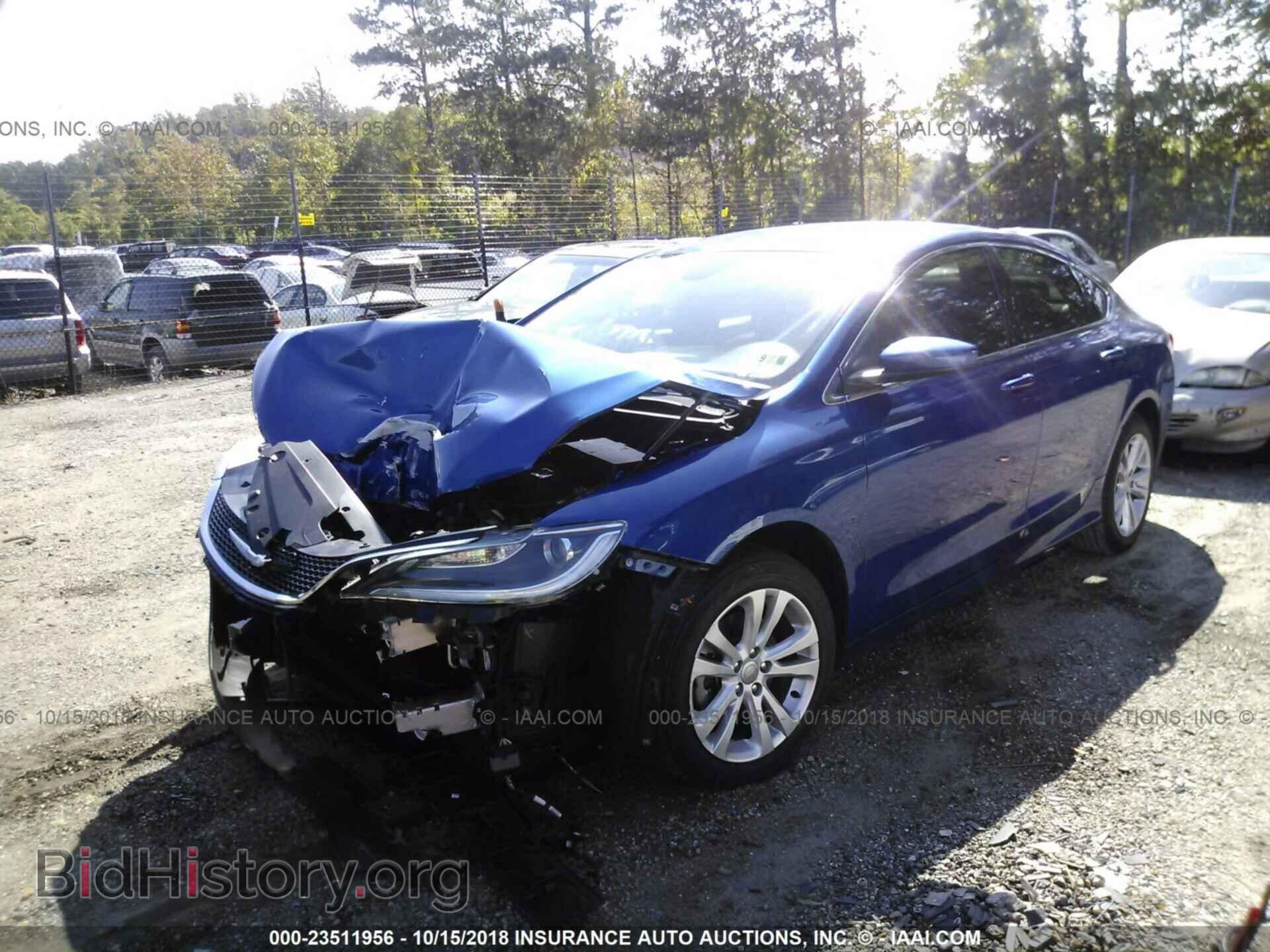 2015 Chrysler 200 - VIN: 1C3CCCAB3FN562917 - Photo 2