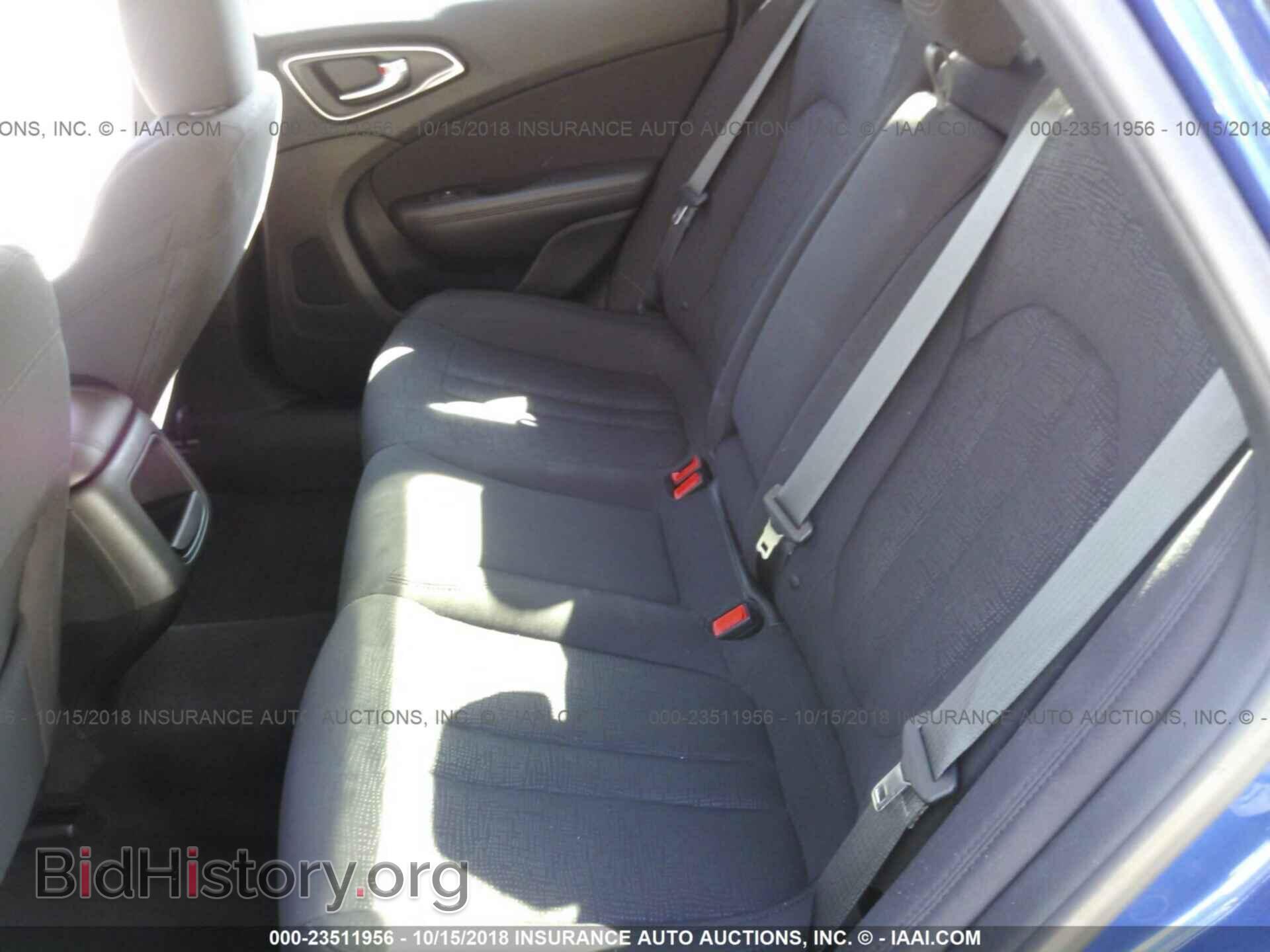 2015 Chrysler 200 - VIN: 1C3CCCAB3FN562917 - Photo 8