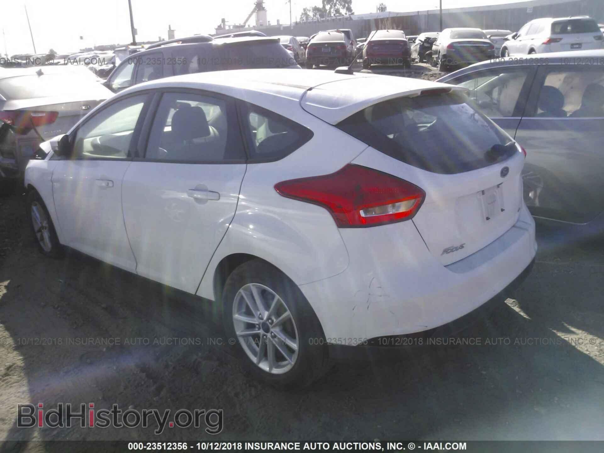 2015 Ford Focus - VIN: 1FADP3K22FL256232 - Photo 3