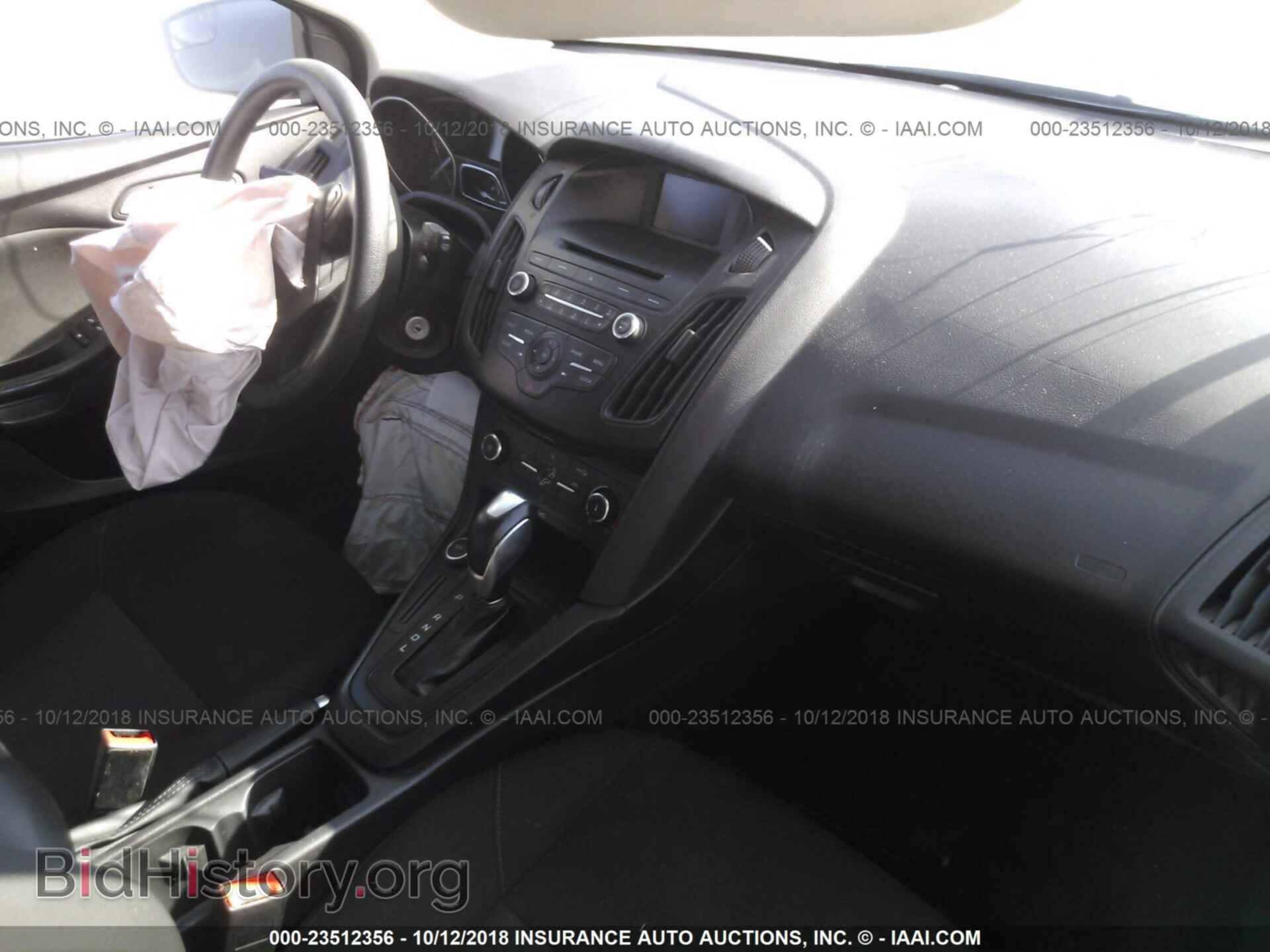 2015 Ford Focus - VIN: 1FADP3K22FL256232 - Photo 5