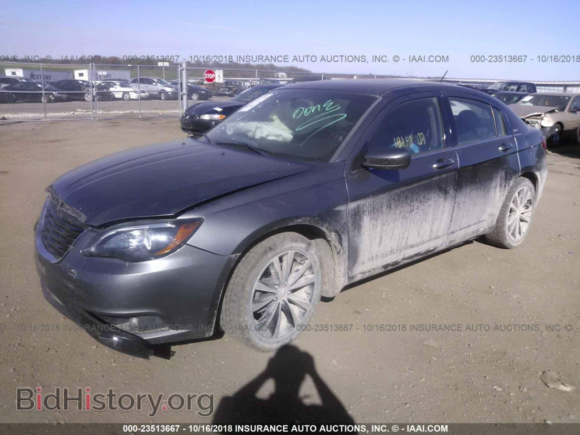 2012 Chrysler 200 - VIN: 1C3CCBBG6CN288239 - Фото 2