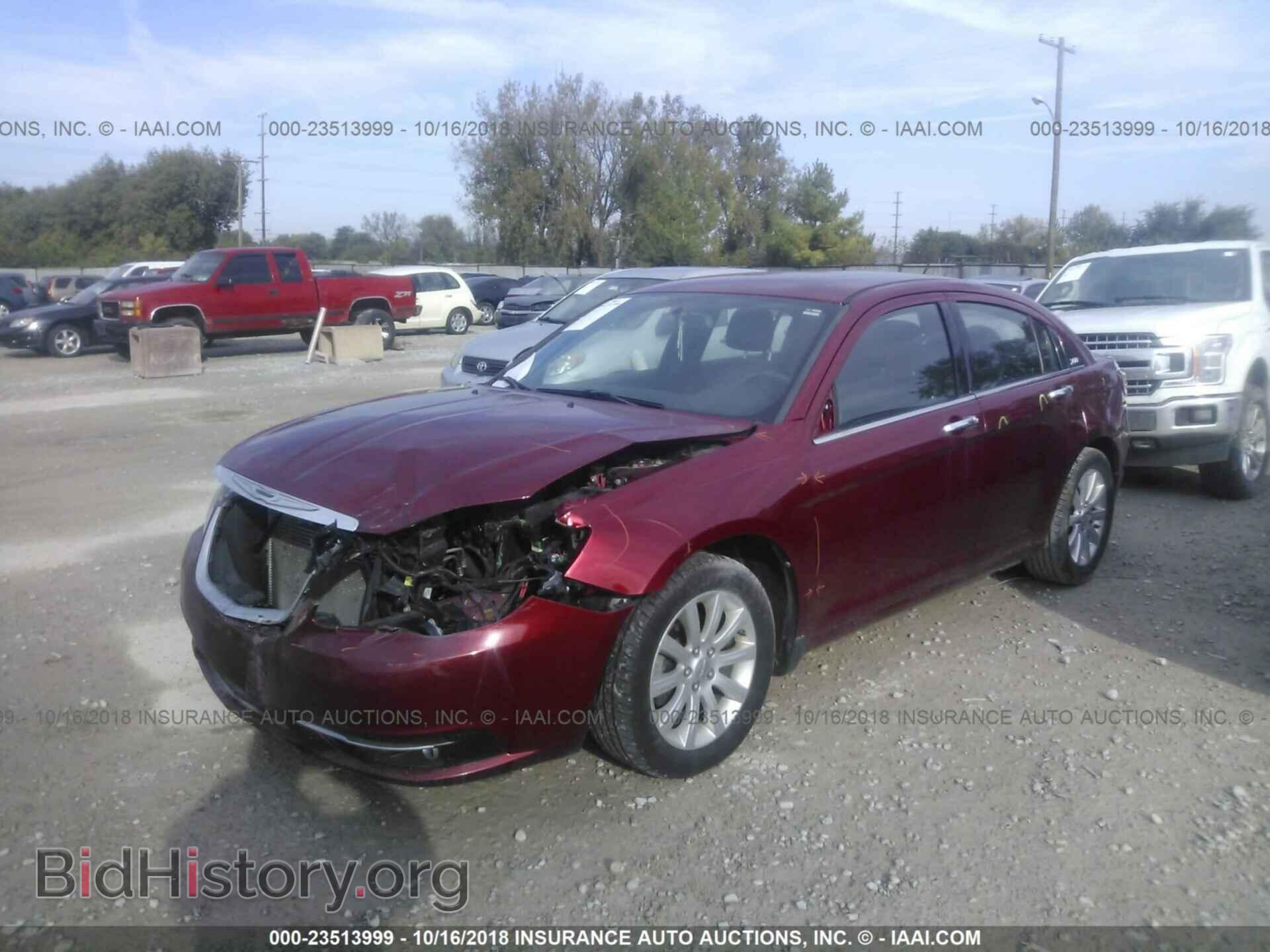 2013 Chrysler 200 - VIN: 1C3CCBCG1DN723443 - Photo 2