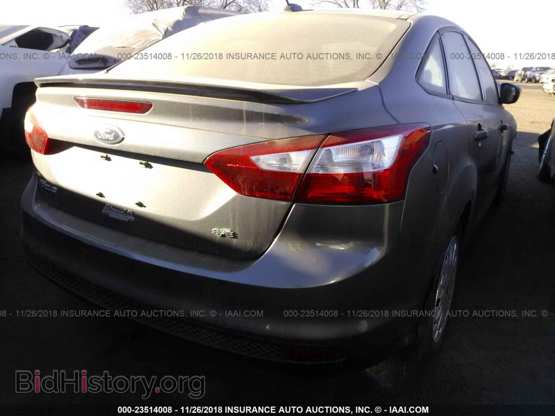 2012 Ford Focus - VIN: 1FAHP3F26CL250781 - Photo 4