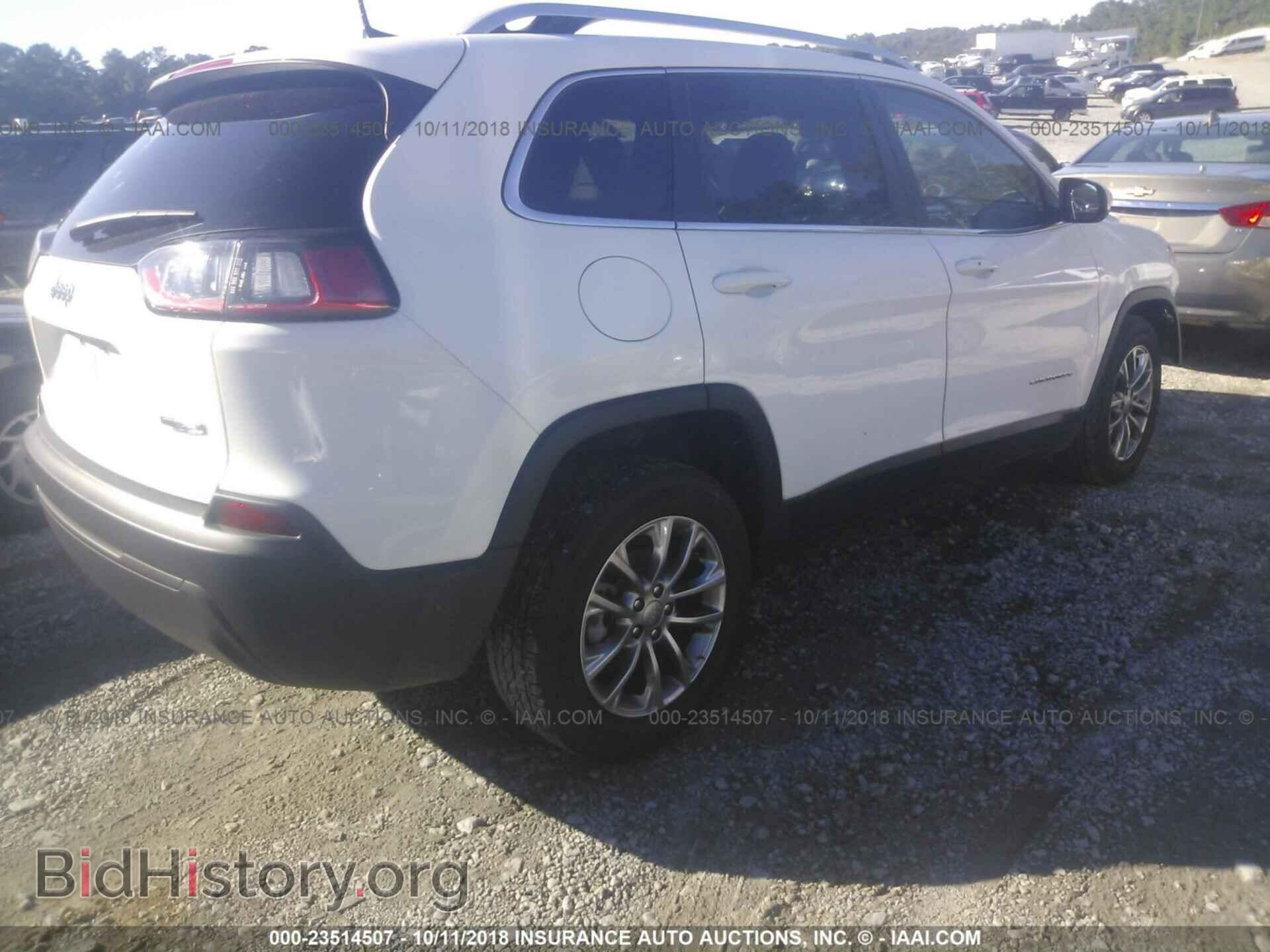 2019 Jeep Cherokee - VIN: 1C4PJLLBXKD184725 - Photo 4