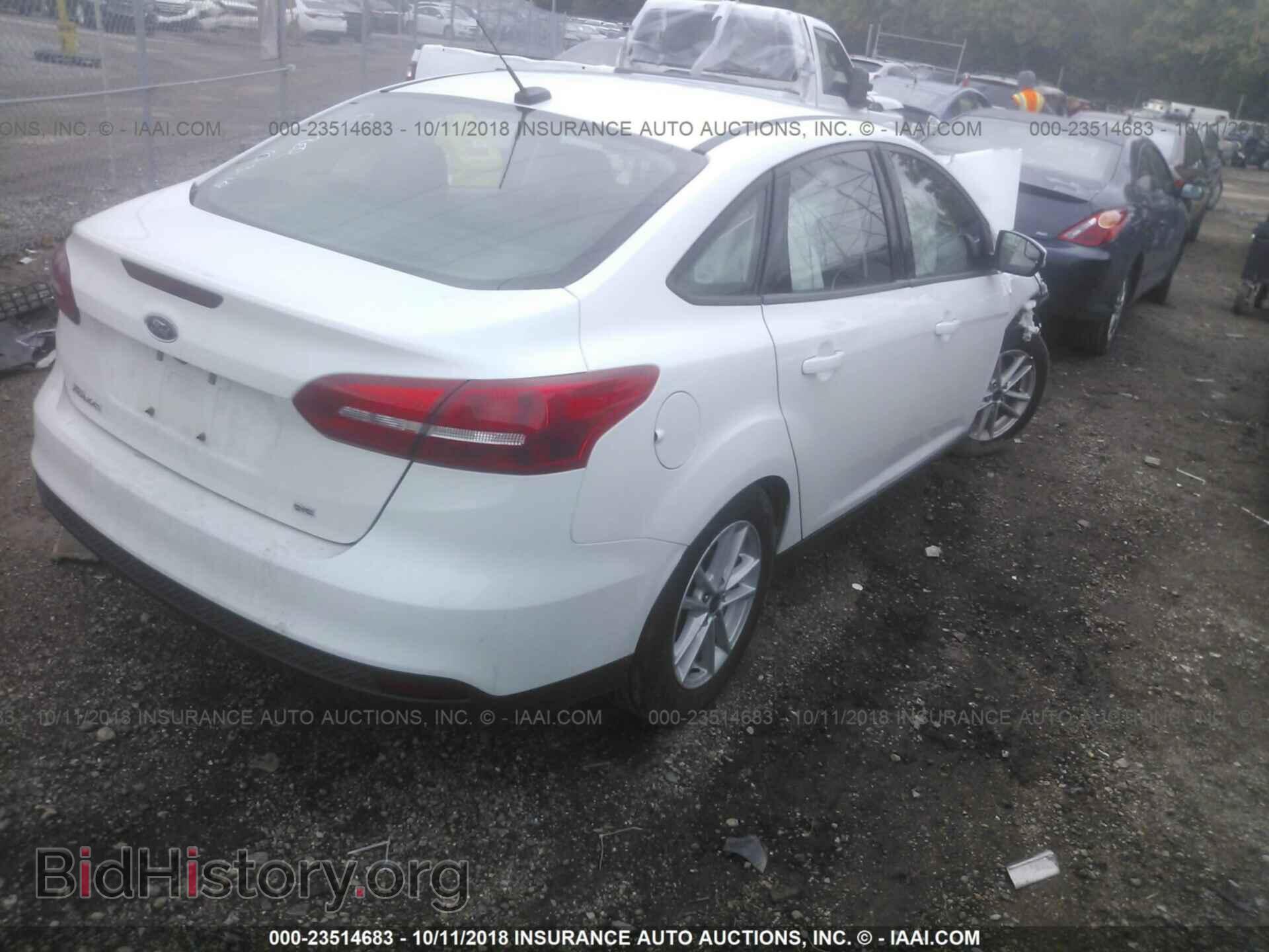 2017 Ford Focus - VIN: 1FADP3F23HL272517 - Photo 4
