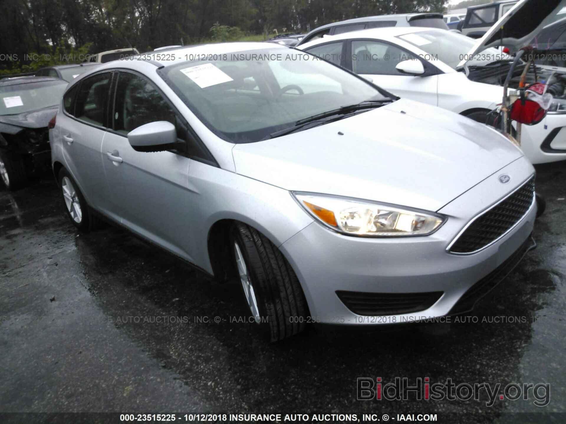 Photo 1FADP3K2XJL327136 - Ford Focus 2018