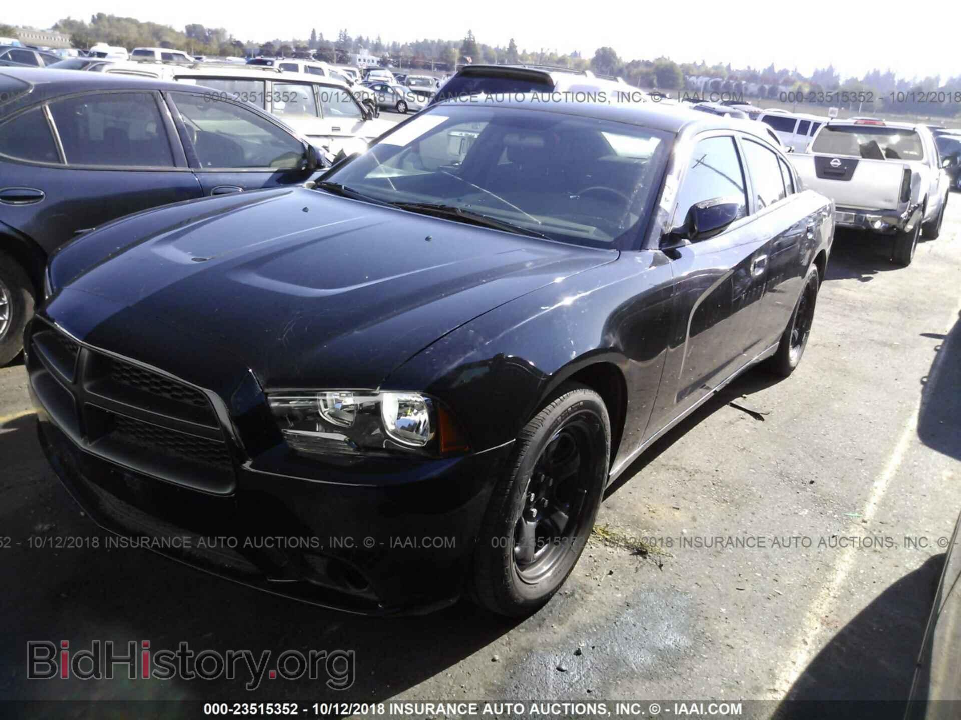 2013 Dodge Charger - VIN: 2C3CDXAT7DH539384 - Фото 2
