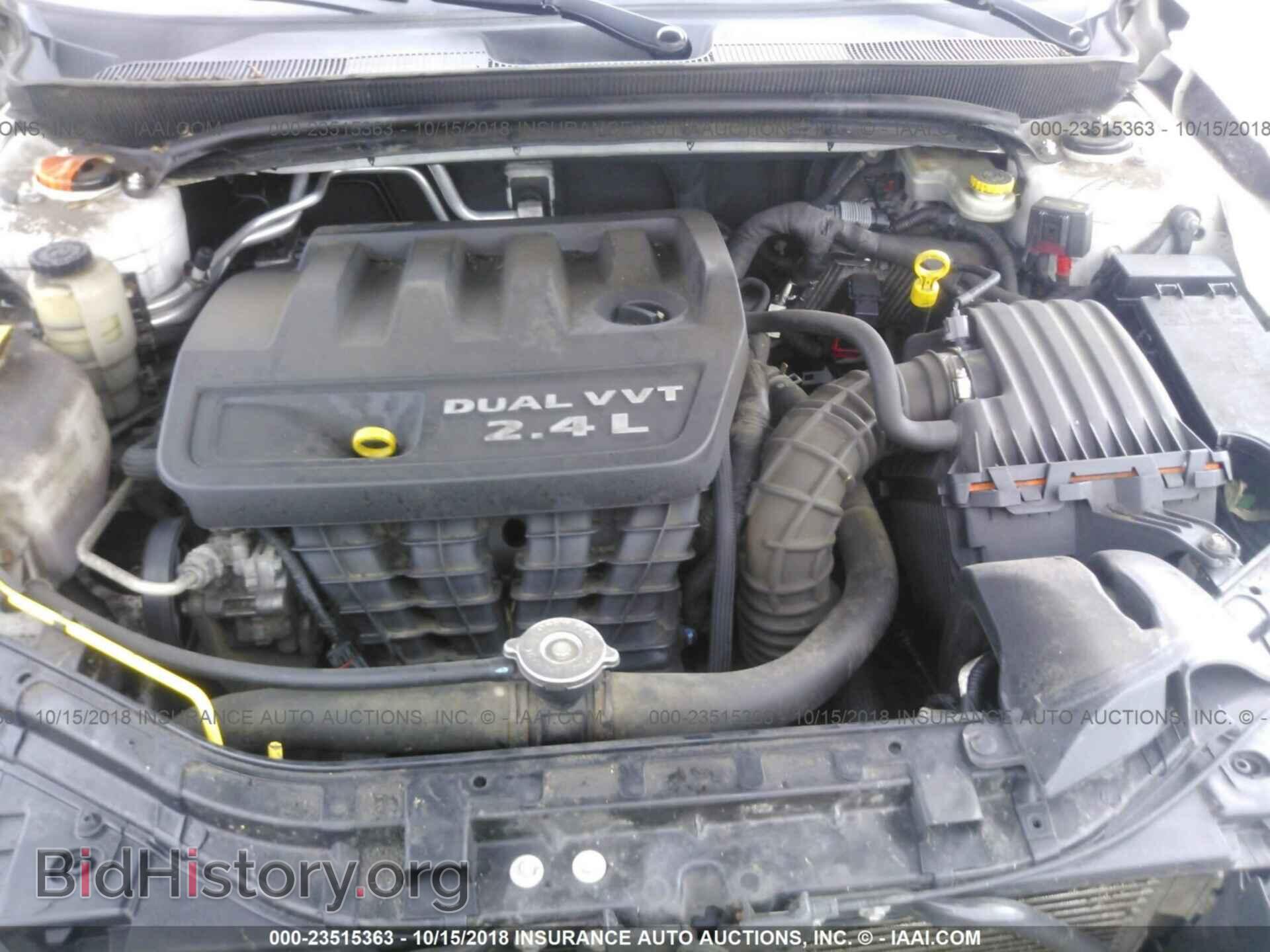 2013 Chrysler 200 - VIN: 1C3CCBAB8DN559616 - Photo 10
