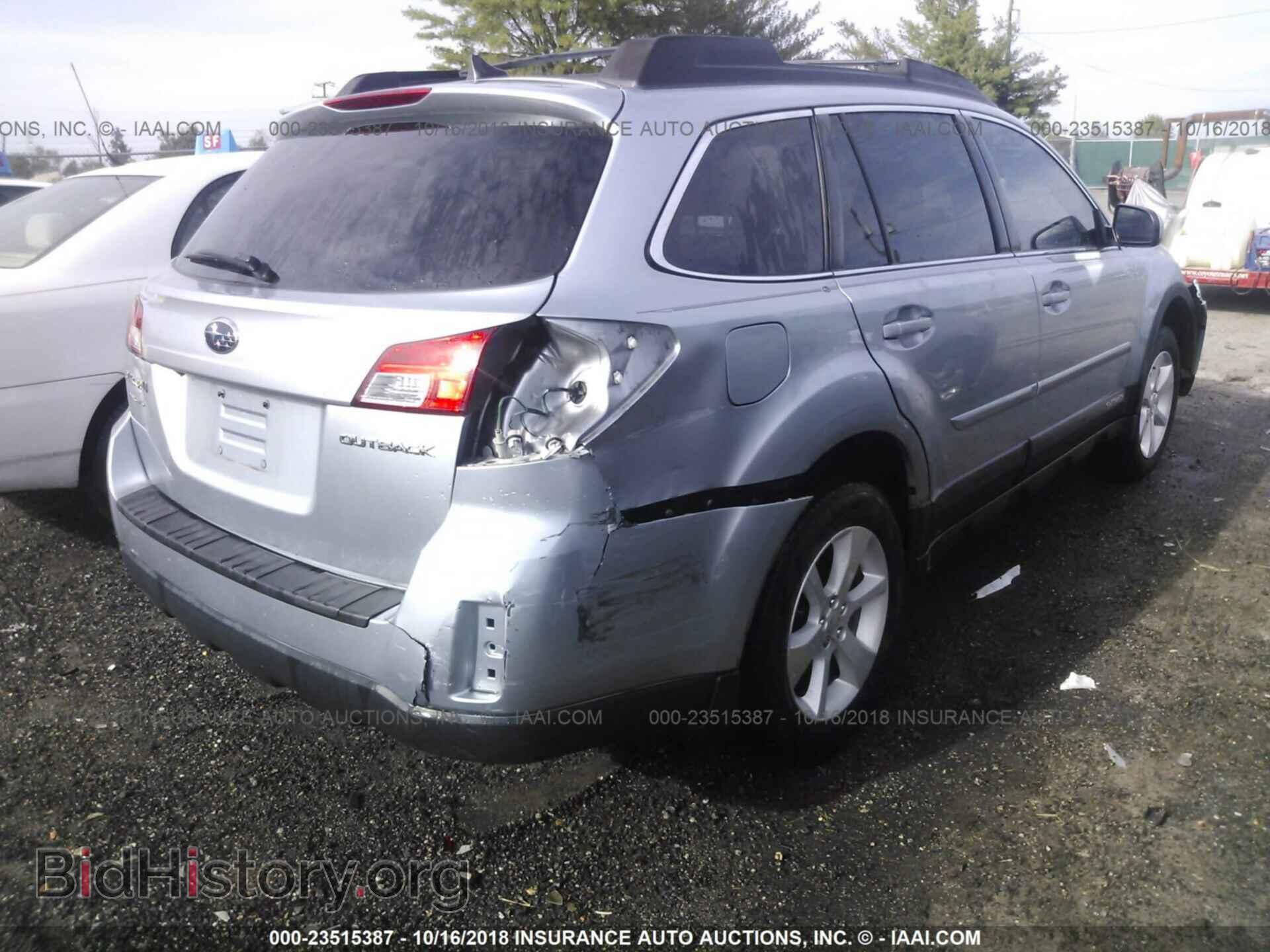 2013 Subaru Outback - VIN: 4S4BRBPC2D3303047 - Photo 4