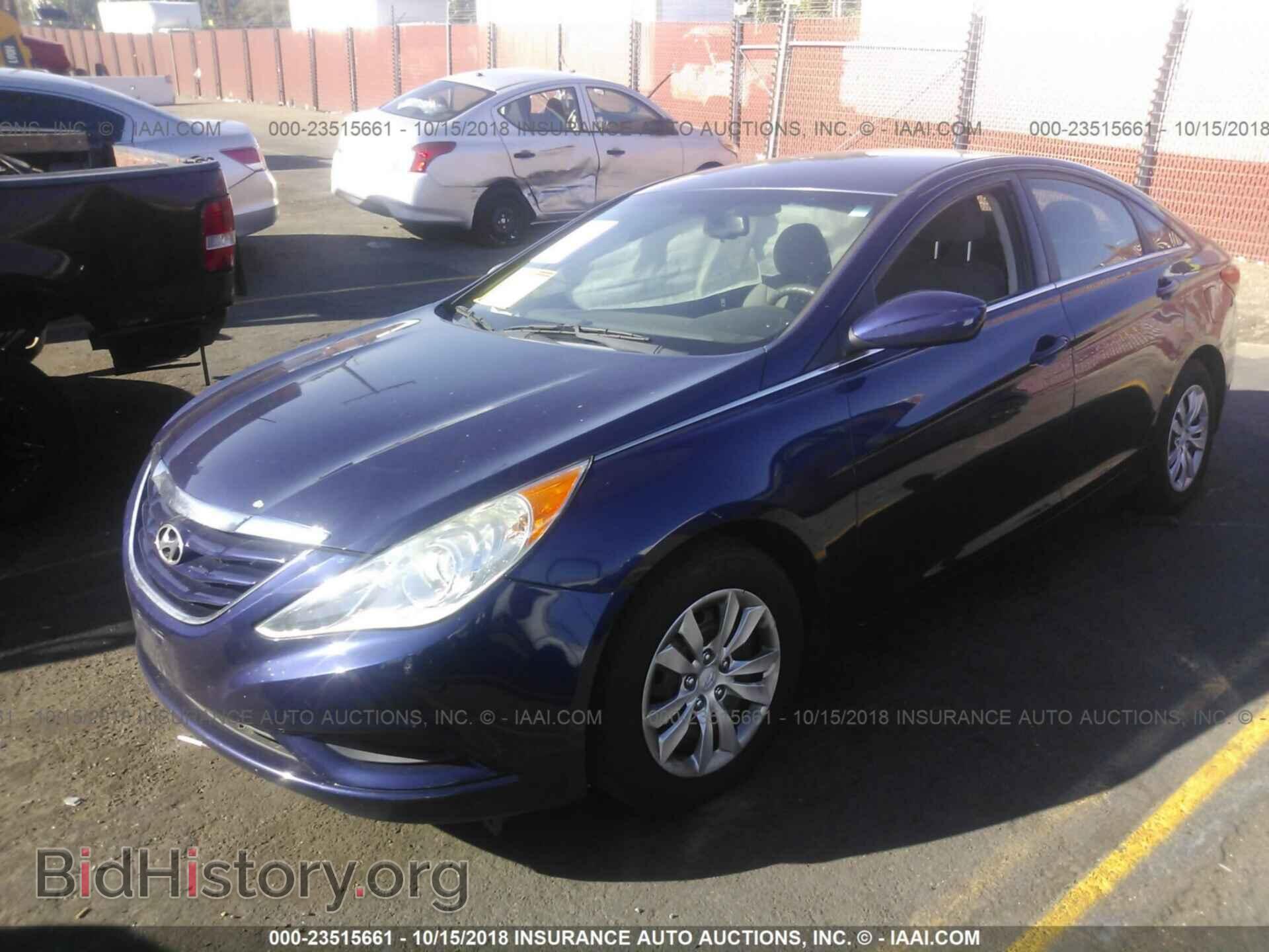 2012 Hyundai Sonata - VIN: 5NPEB4AC8CH424968 - Фото 2