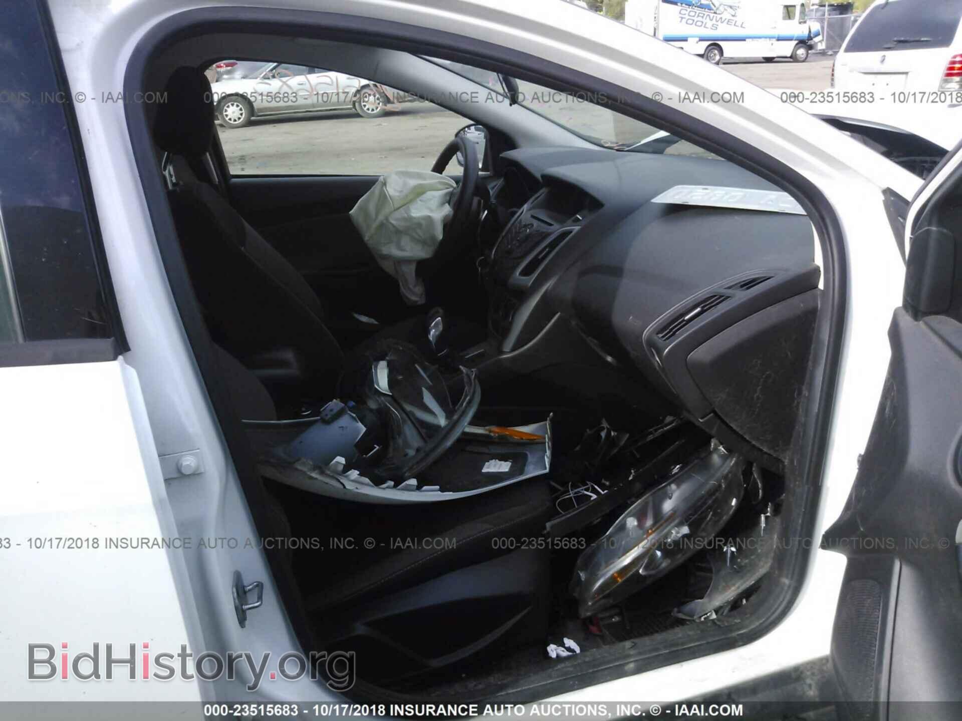 2012 Ford Focus - VIN: 1FAHP3K25CL287004 - Photo 5