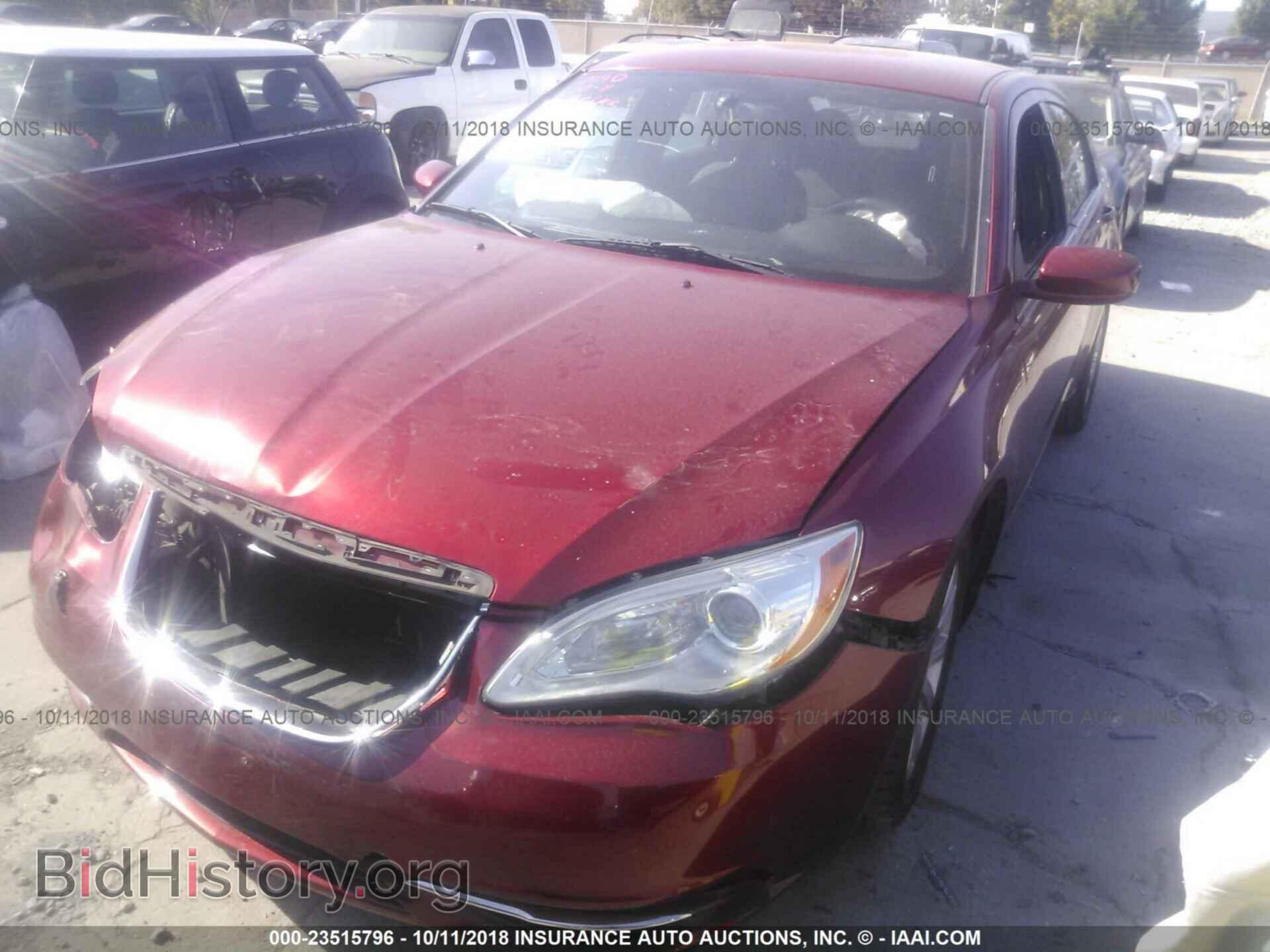 2012 Chrysler 200 - VIN: 1C3CCBBB0CN235914 - Фото 2