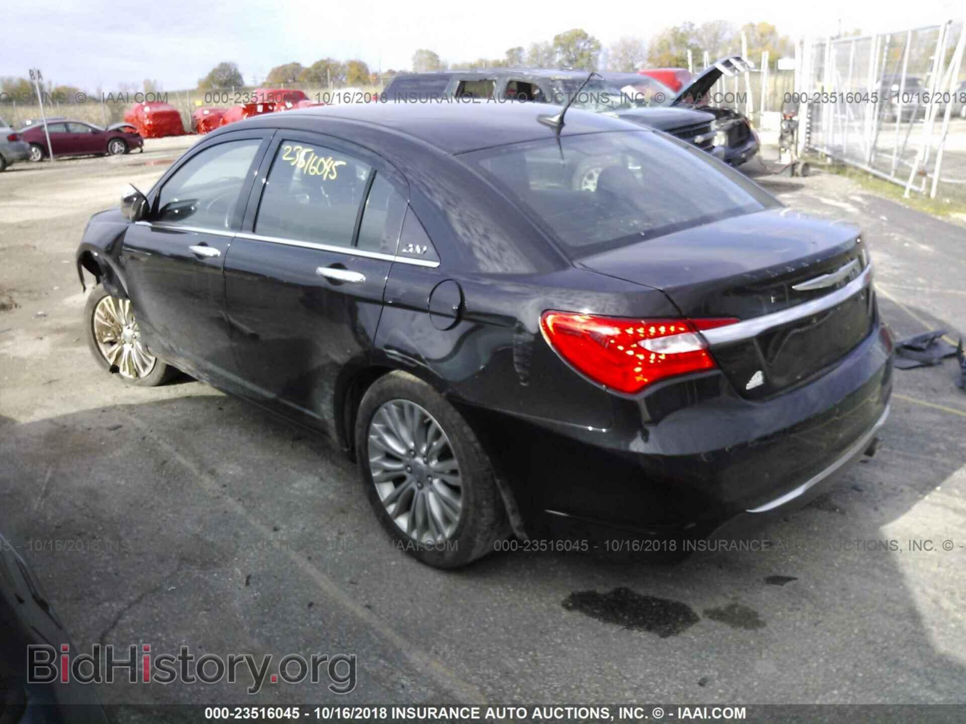 2011 Chrysler 200 - VIN: 1C3BC2FB8BN611361 - Photo 3