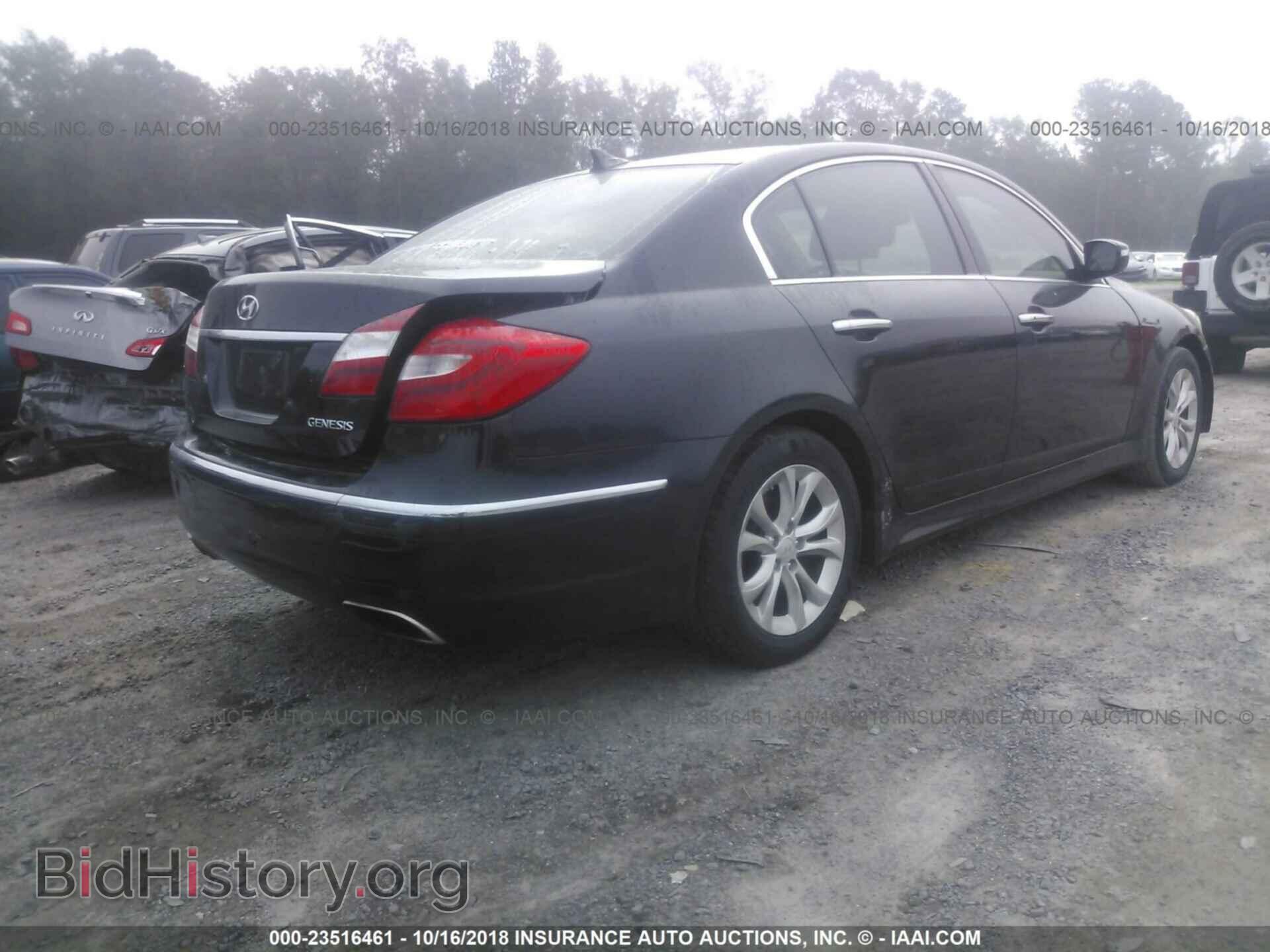 2012 Hyundai Genesis - VIN: KMHGC4DD5CU155159 - Фото 4