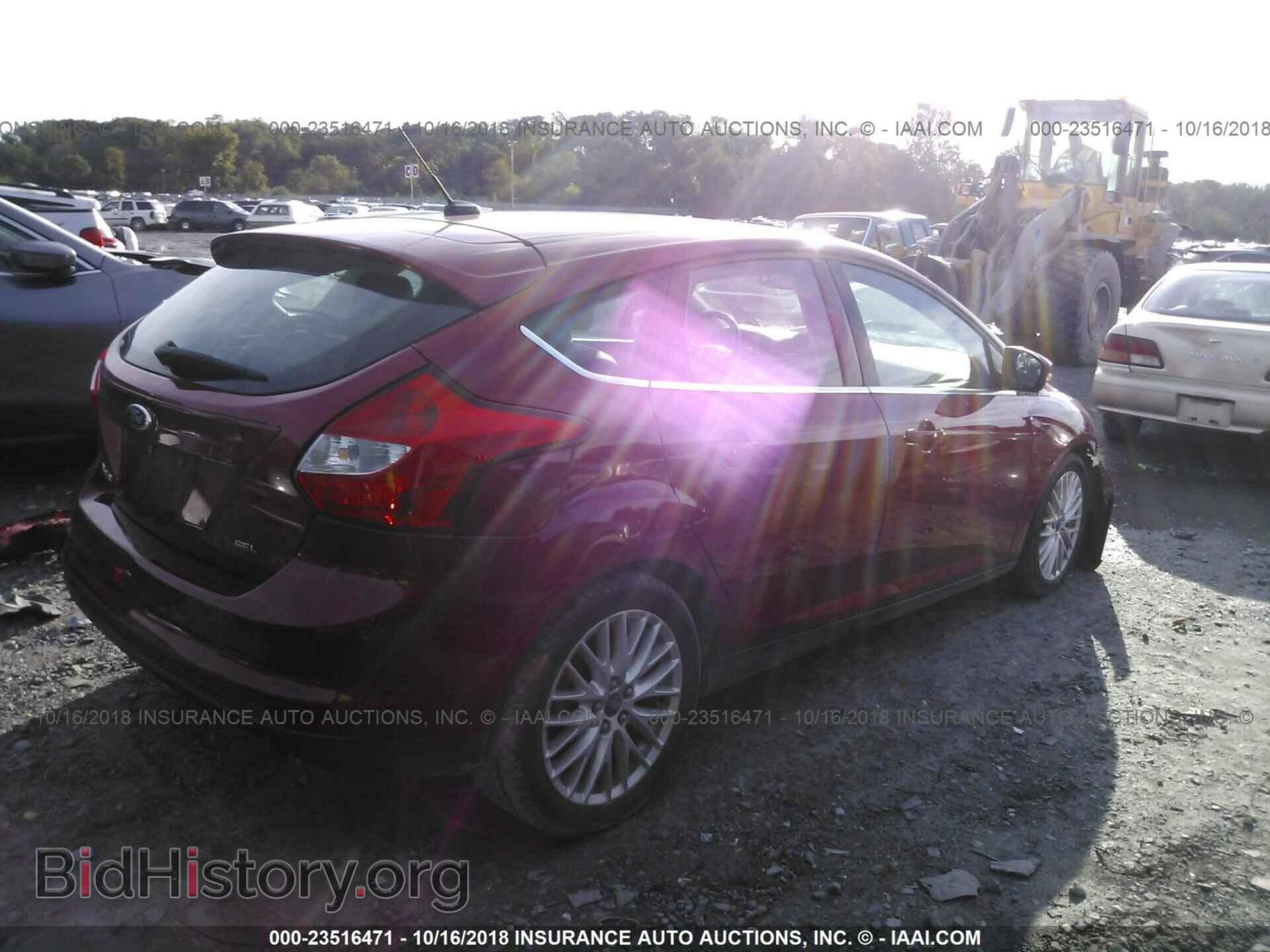 2012 Ford Focus - VIN: 1FAHP3M23CL307523 - Photo 4