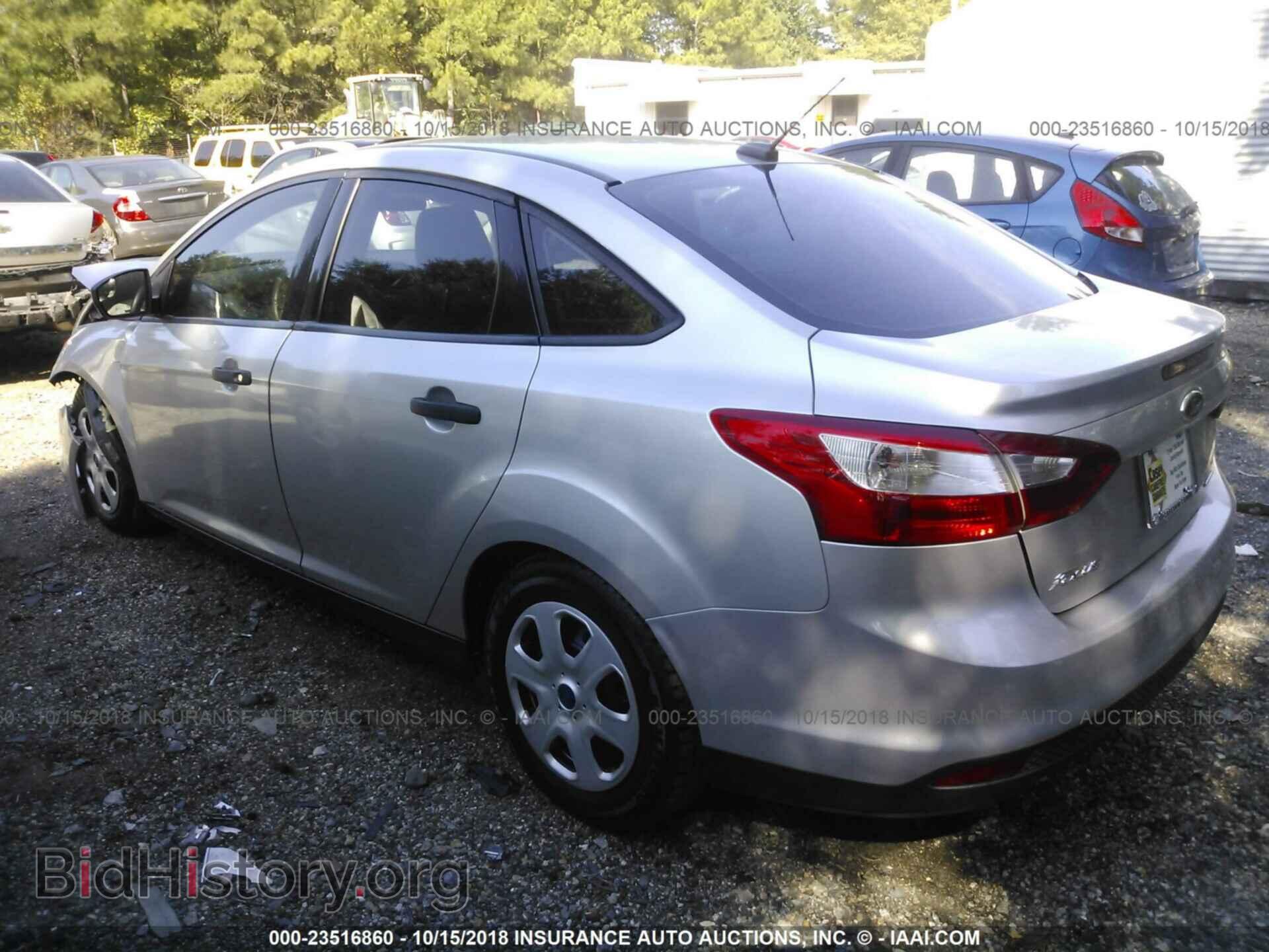 2014 Ford Focus - VIN: 1FADP3E23EL339436 - Photo 3