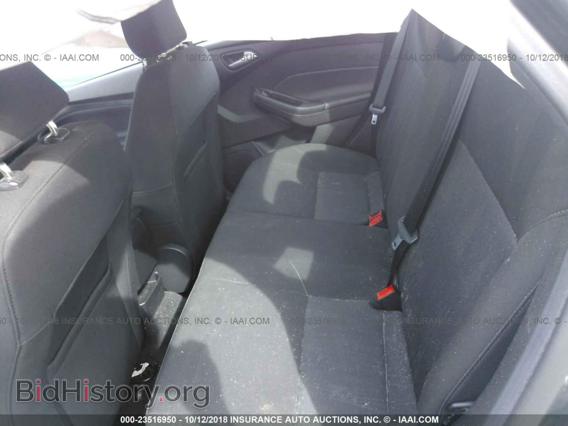2017 Ford Focus - VIN: 1FADP3F26HL307132 - Photo 8