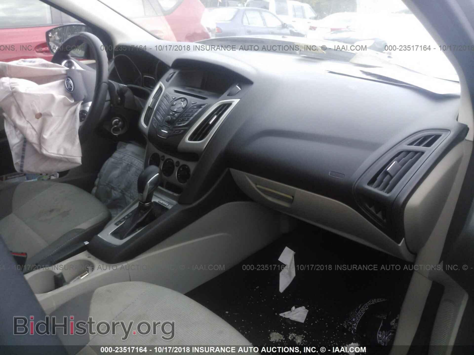 2014 Ford Focus - VIN: 1FADP3F26EL221766 - Photo 5
