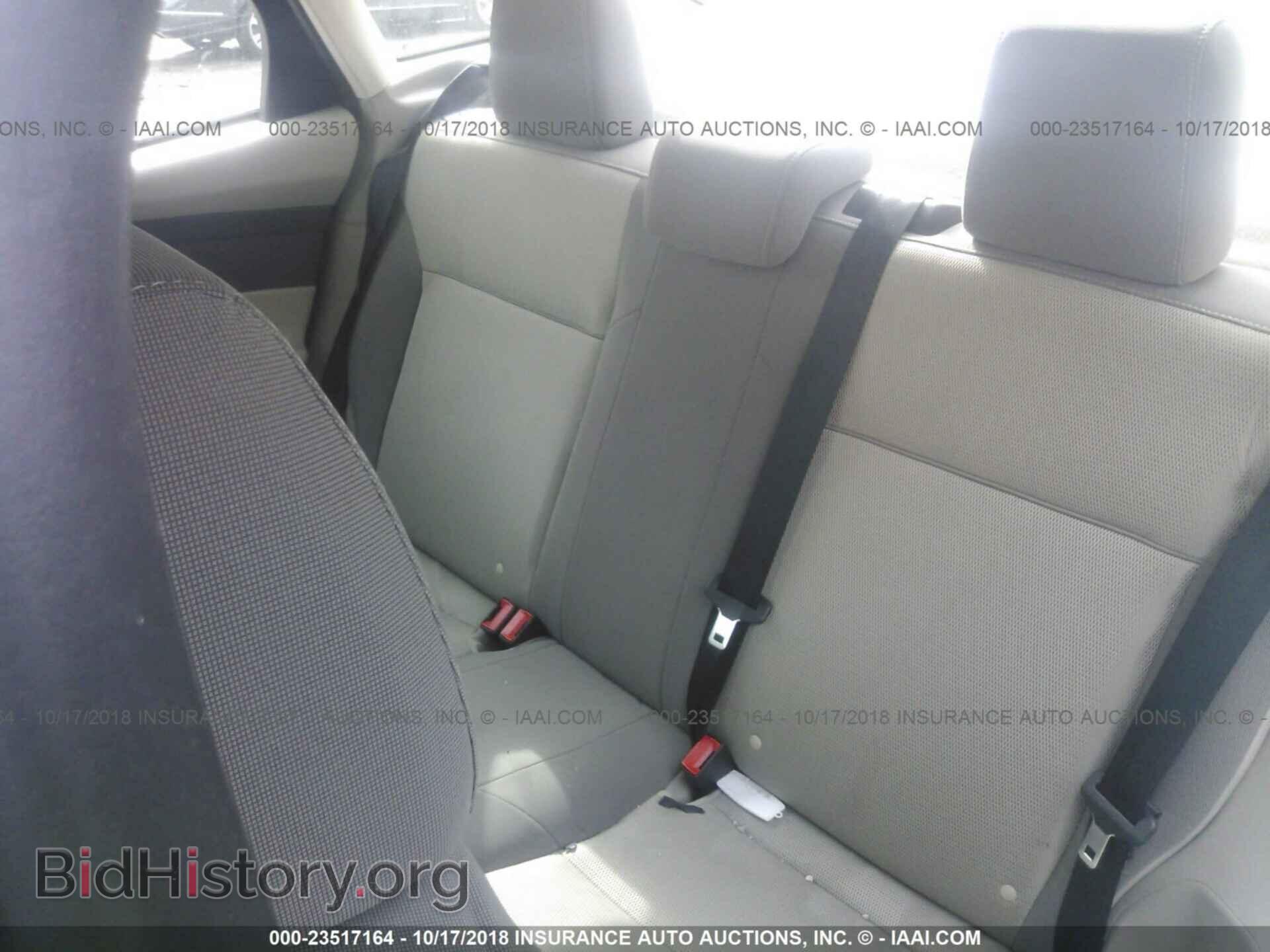 2014 Ford Focus - VIN: 1FADP3F26EL221766 - Photo 8
