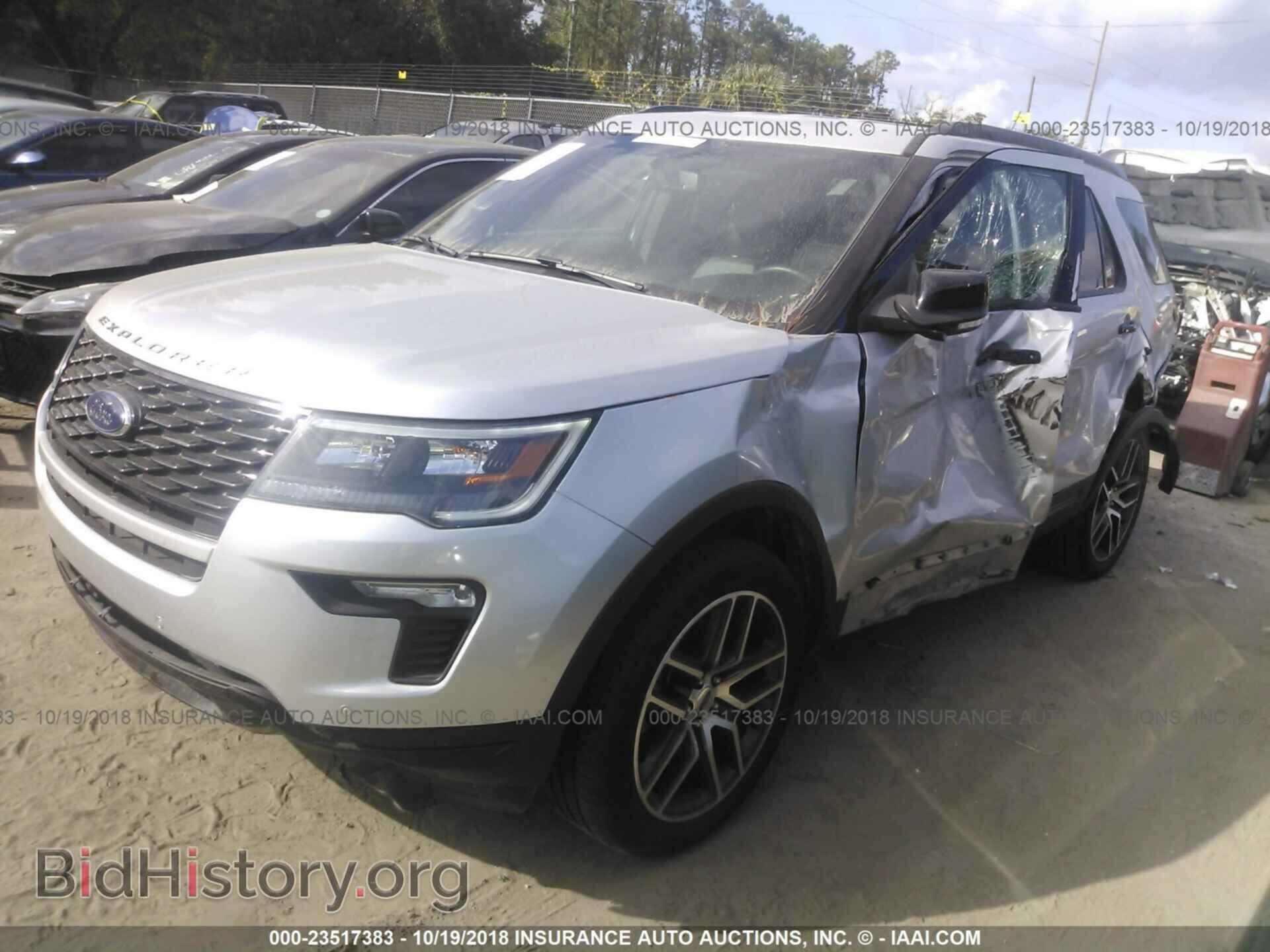 2018 Ford Explorer - VIN: 1FM5K8GT9JGB20186 - Фото 2