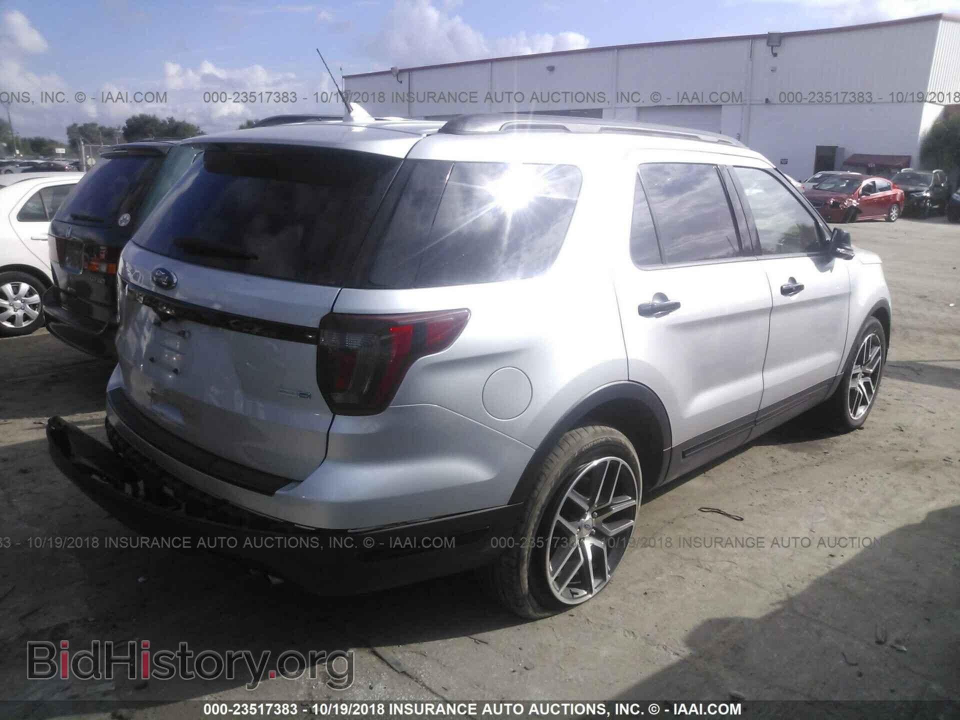 2018 Ford Explorer - VIN: 1FM5K8GT9JGB20186 - Фото 4