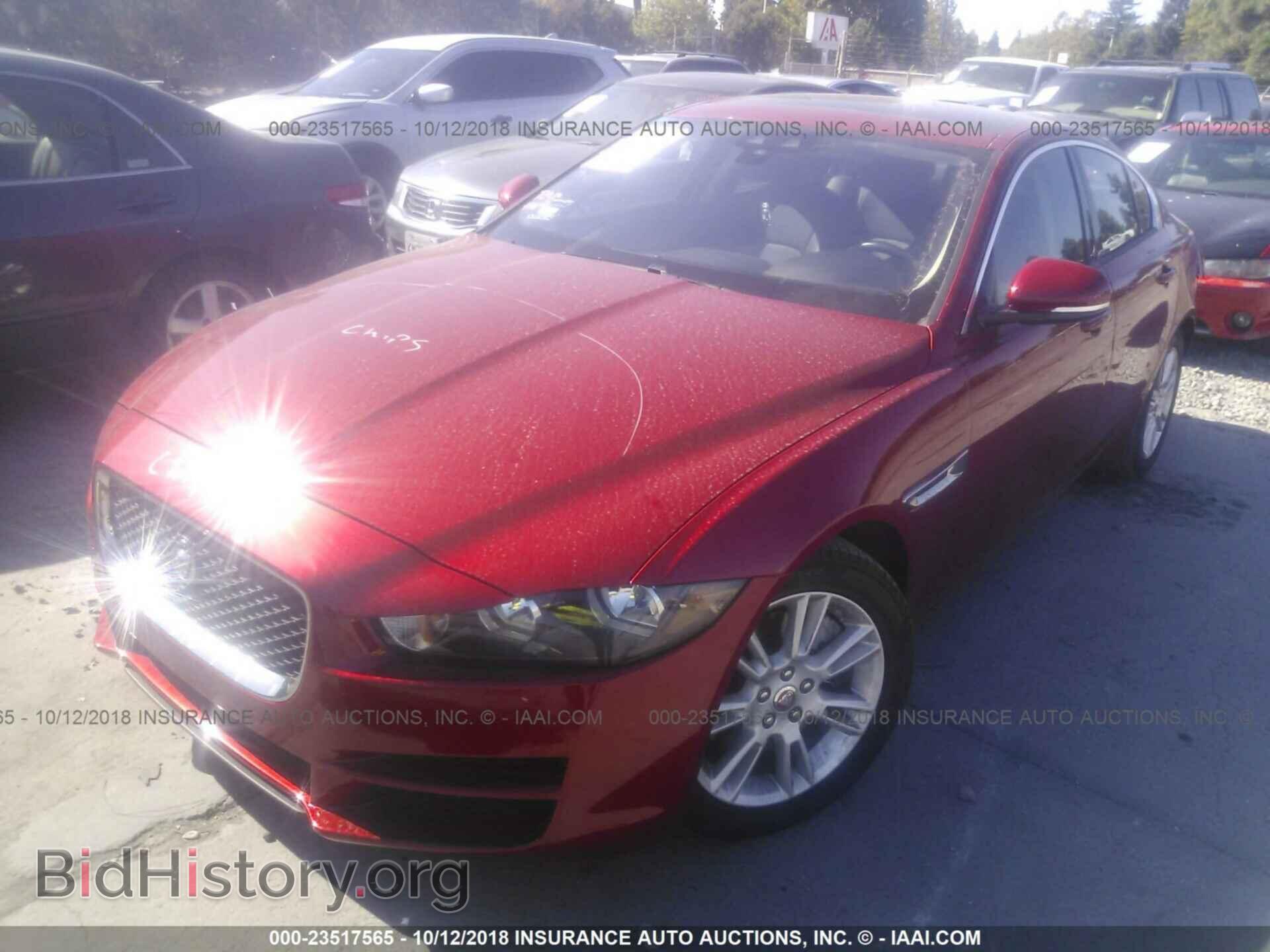 2017 Jaguar Xe - VIN: SAJAD4BGXHA960931 - Фото 2