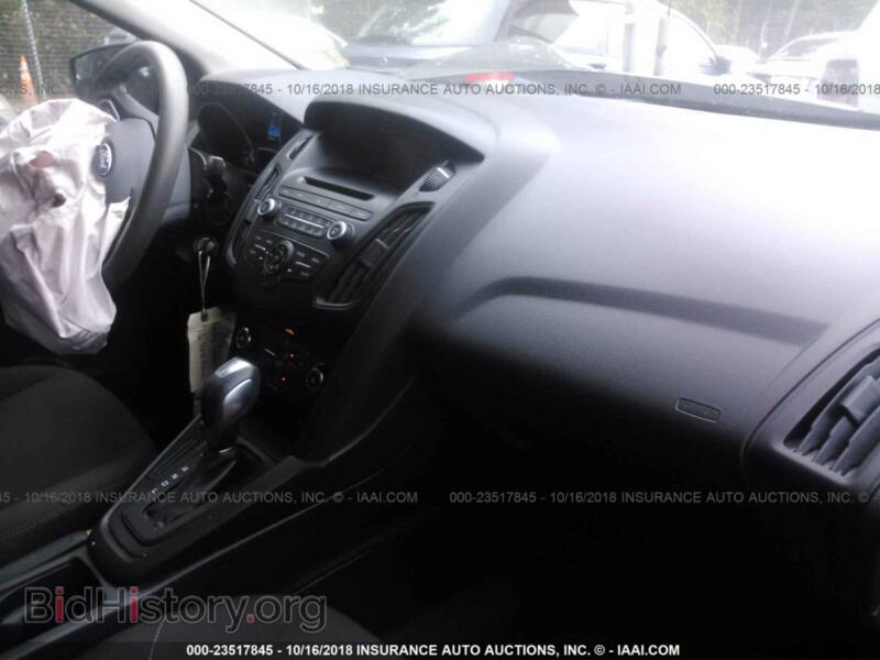 2016 Ford FOCUS (VIN 1FADP3F25GL220272) — фото 5 из 10