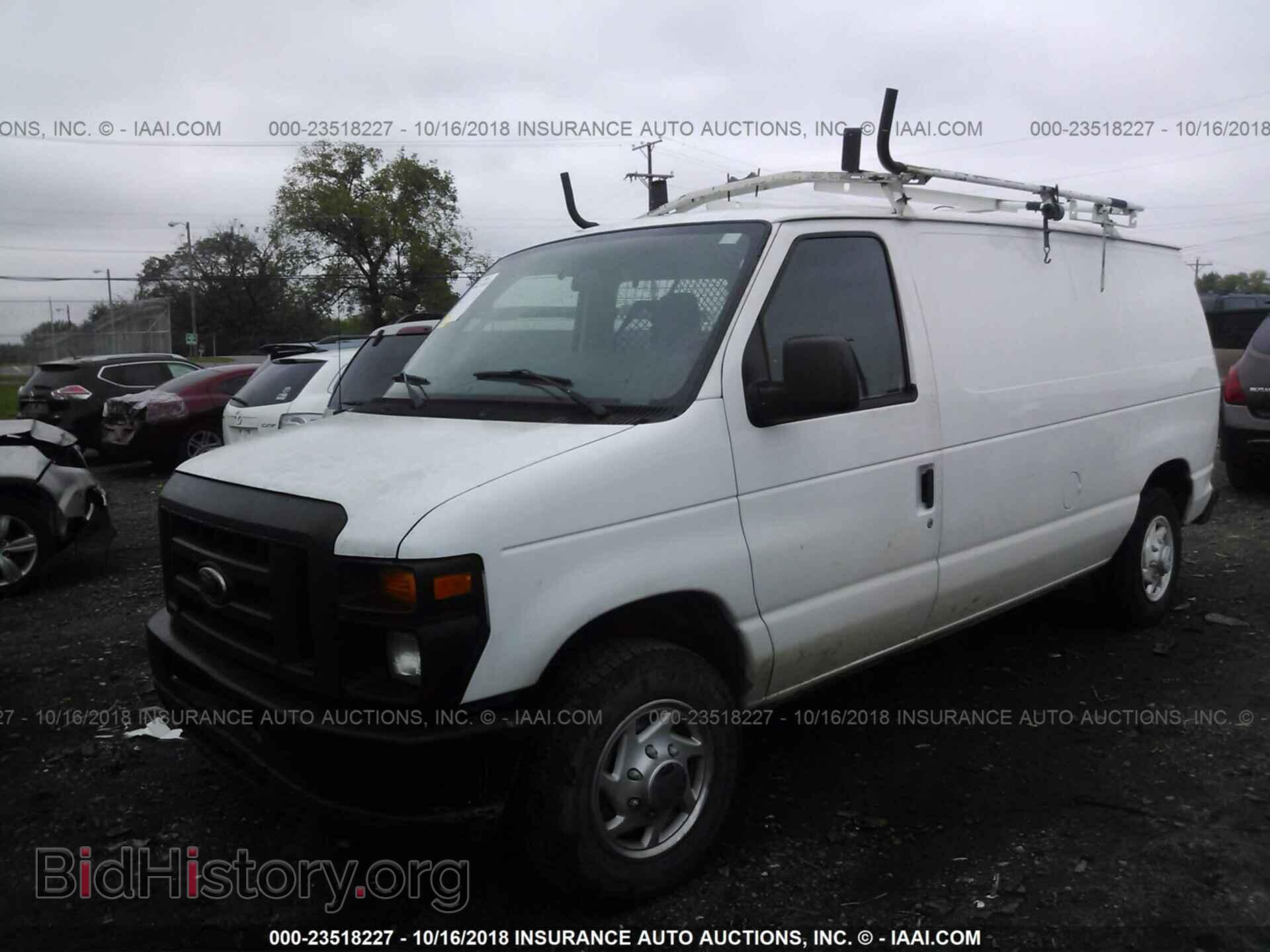 2011 Ford Econoline - VIN: 1FTNE1EW6BDA21540 - Фото 2