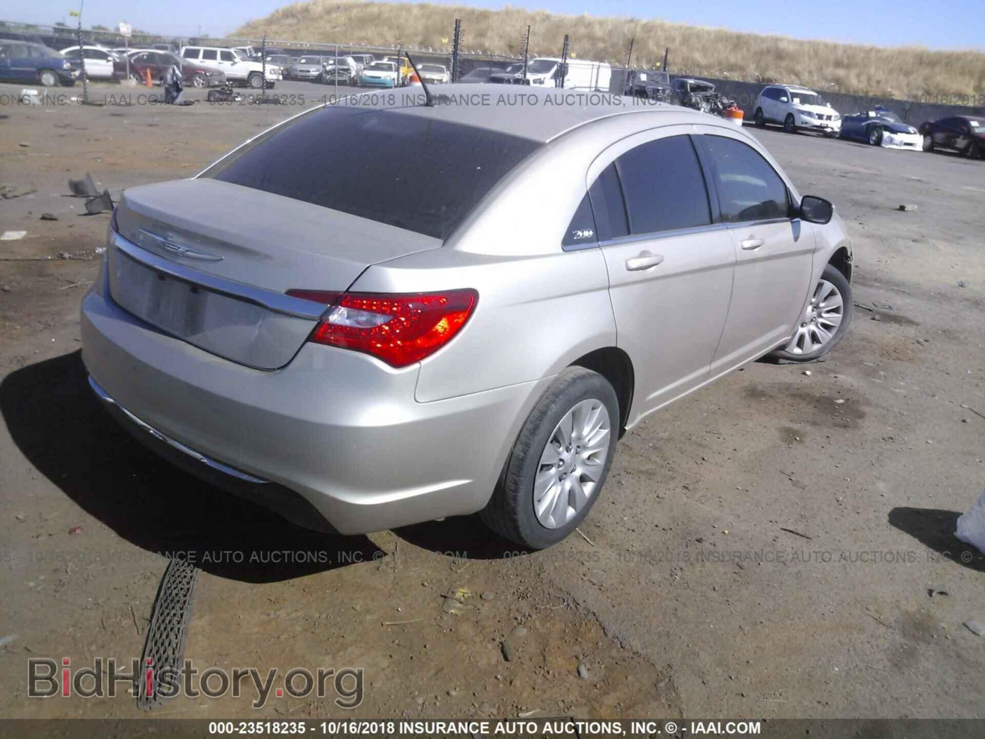 2014 Chrysler 200 - VIN: 1C3CCBABXEN231566 - Фото 4