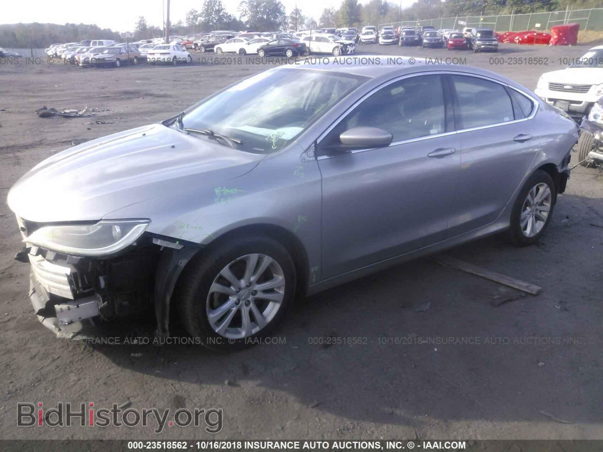 2015 Chrysler 200 - VIN: 1C3CCCABXFN703045 - Фото 2