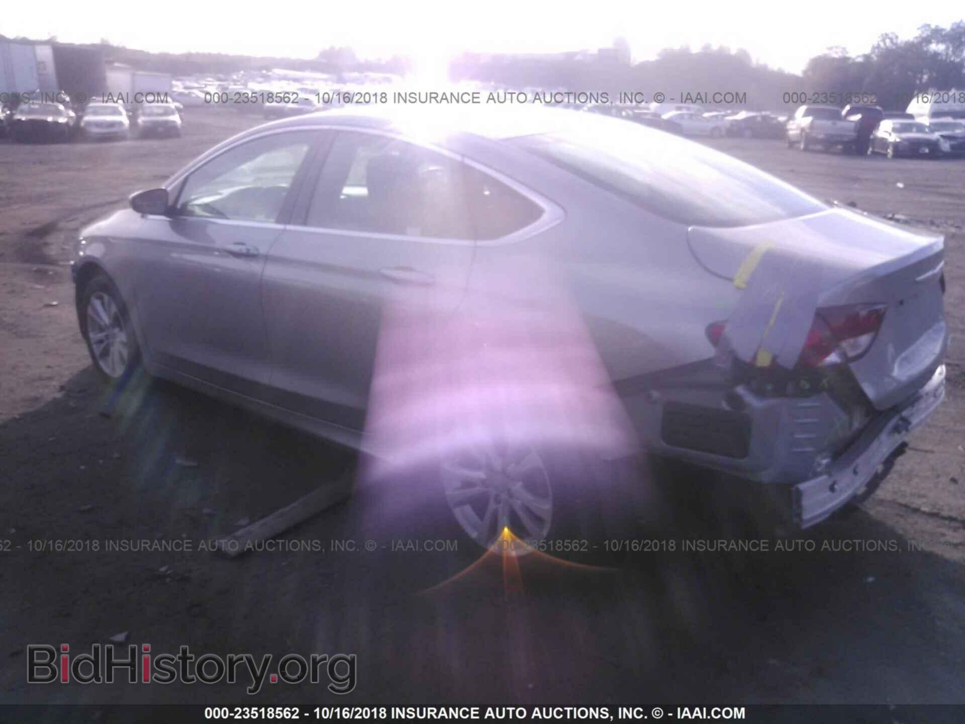 2015 Chrysler 200 - VIN: 1C3CCCABXFN703045 - Фото 3