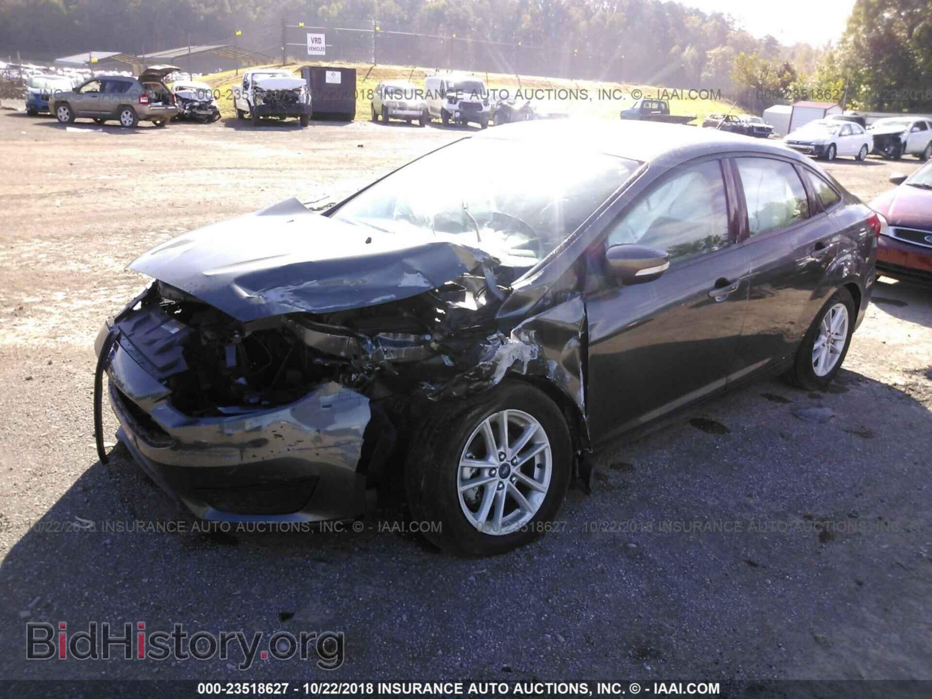 2015 Ford Focus - VIN: 1FADP3F27FL354053 - Фото 2
