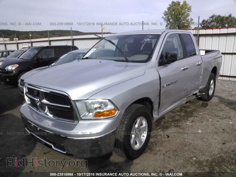 2011 Dodge RAM 1500 (VIN 1D7RB1GP8BS672945) — фото 2 из 10