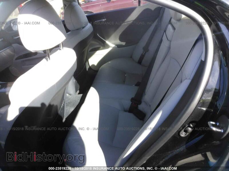 2012 Lexus IS (VIN JTHCF5C23C5053237) — photo 8 of 10