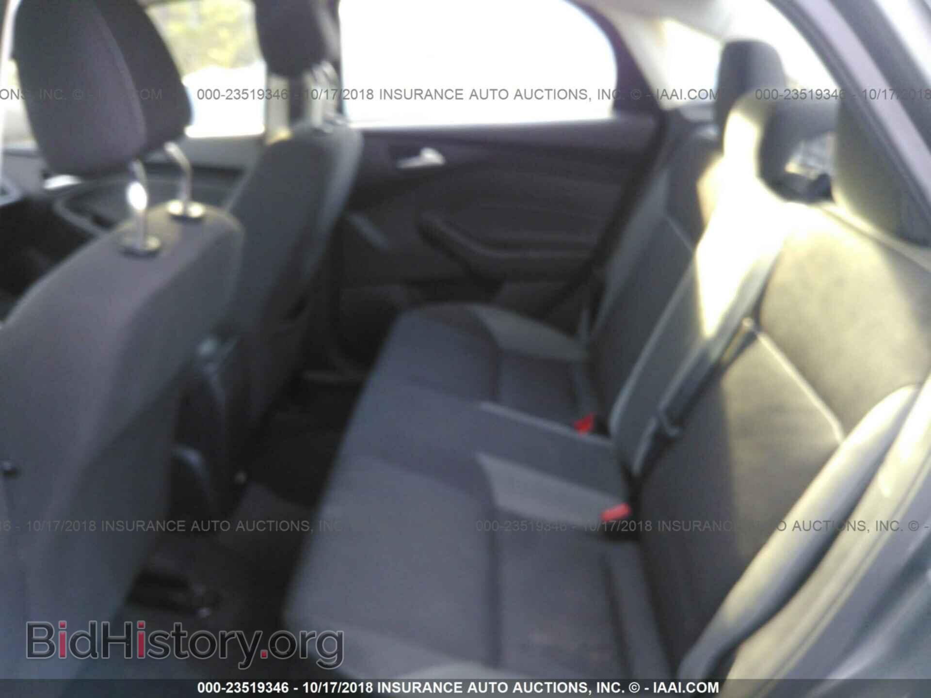 2012 Ford Focus - VIN: 1FAHP3F27CL125014 - Photo 8