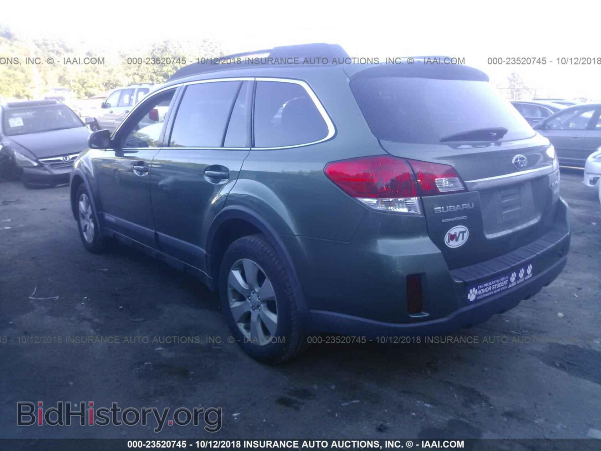 2011 Subaru Outback - VIN: 4S4BRBCCXB3397049 - Фото 3